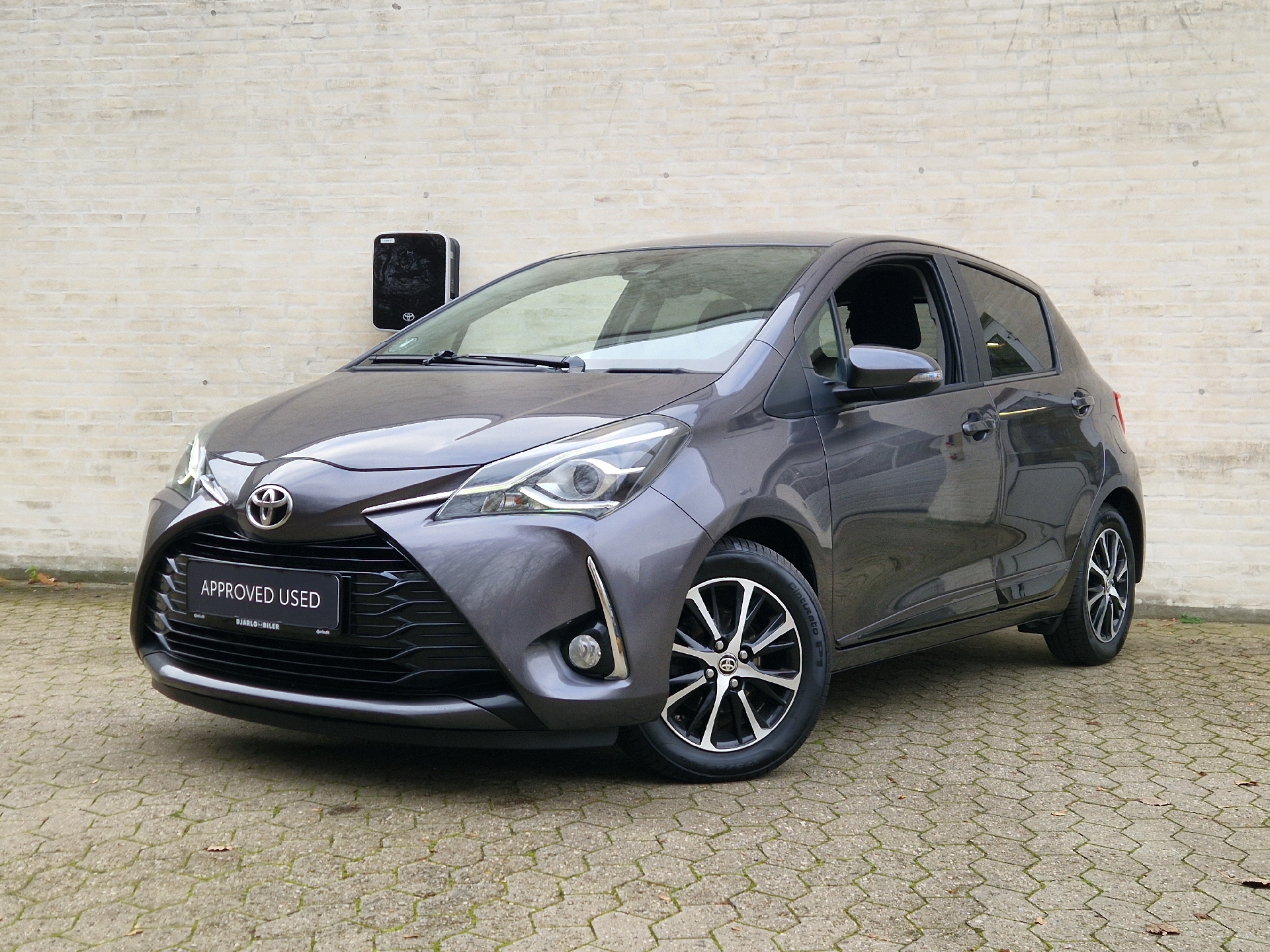 Billede af Toyota Yaris 1,5 VVT-I T2 Limited Multidrive S 111HK 5d 6g Aut.