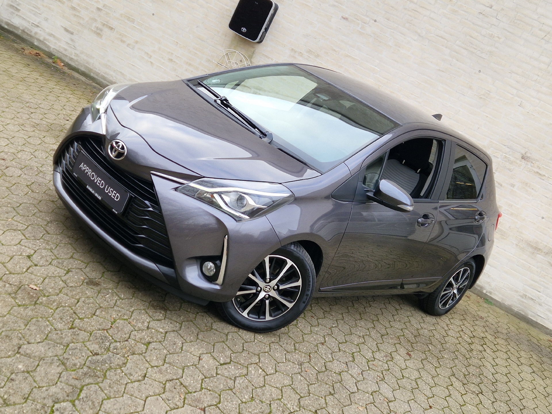 Billede af Toyota Yaris 1,5 VVT-I T2 Limited Multidrive S 111HK 5d 6g Aut.