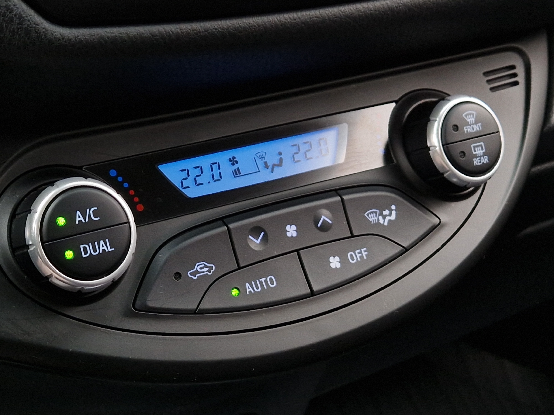 Billede af Toyota Yaris 1,5 VVT-I T2 Limited Multidrive S 111HK 5d 6g Aut.