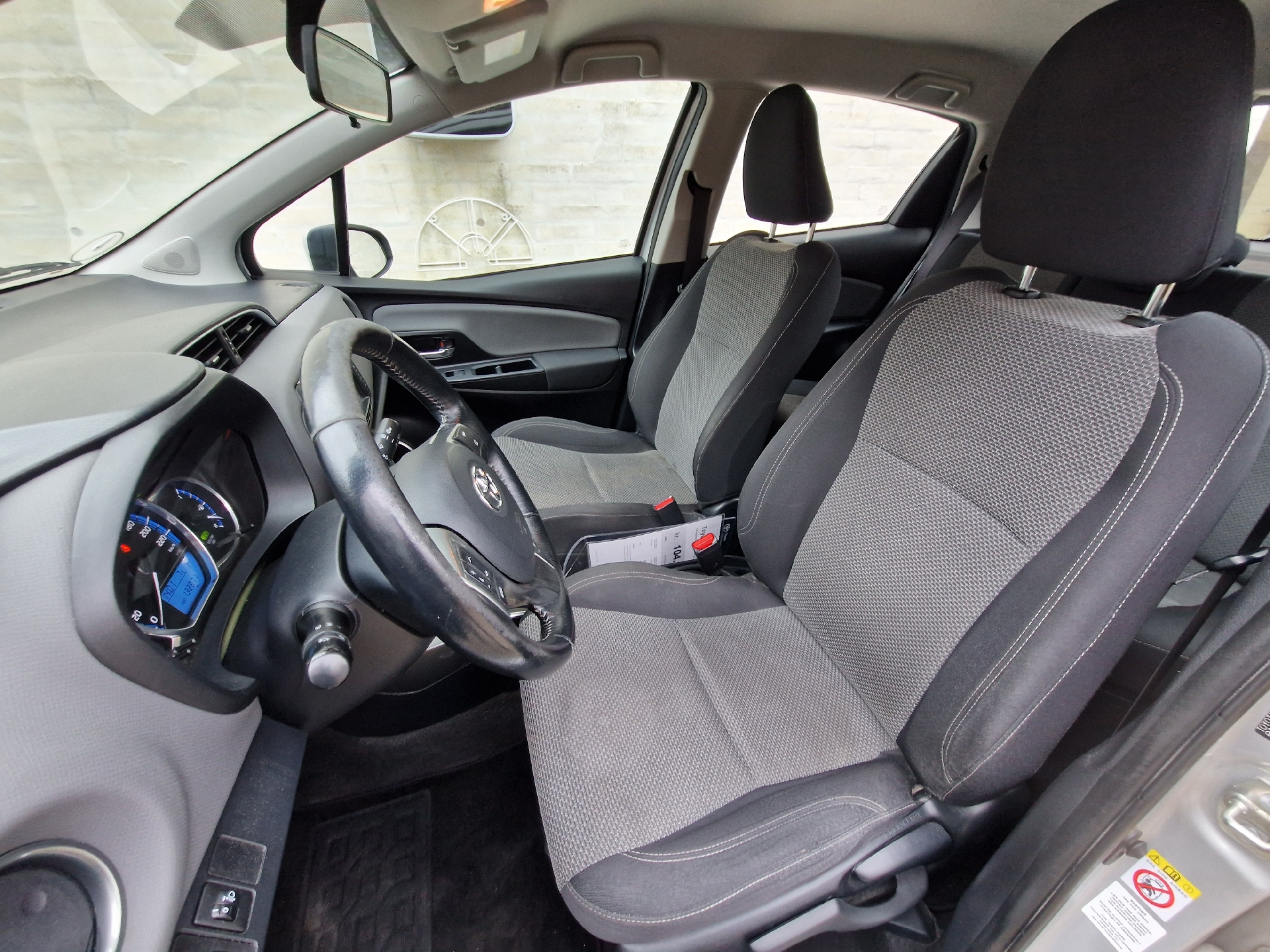 Billede af Toyota Yaris 1,5 Hybrid H2 E-CVT 100HK 5d Trinl. Gear