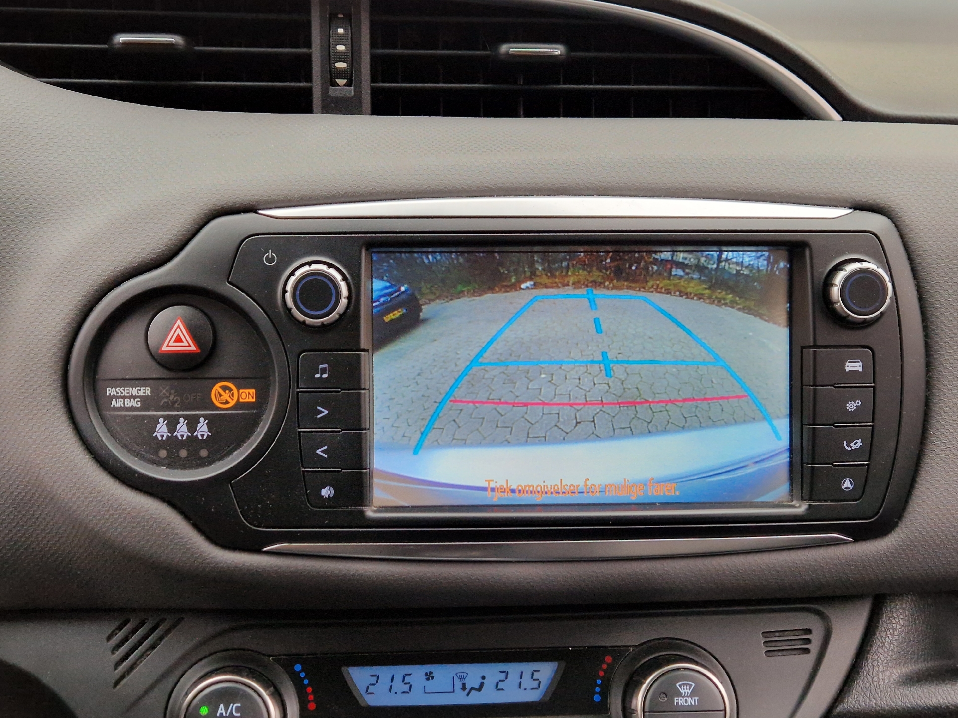 Billede af Toyota Yaris 1,5 Hybrid H2 E-CVT 100HK 5d Trinl. Gear