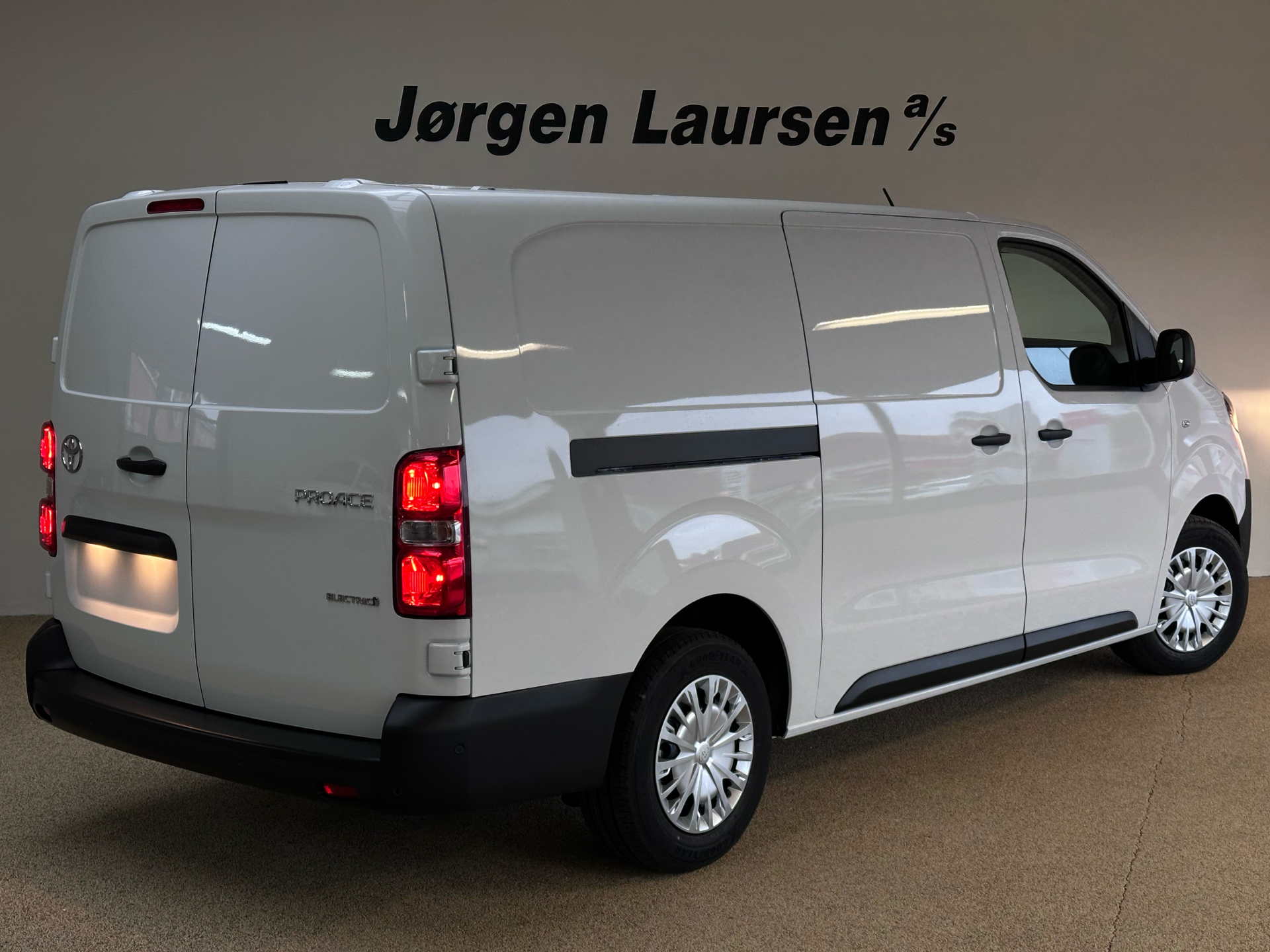 Billede af Toyota Proace Electric Long EL Comfort Master 136HK Van Aut. 