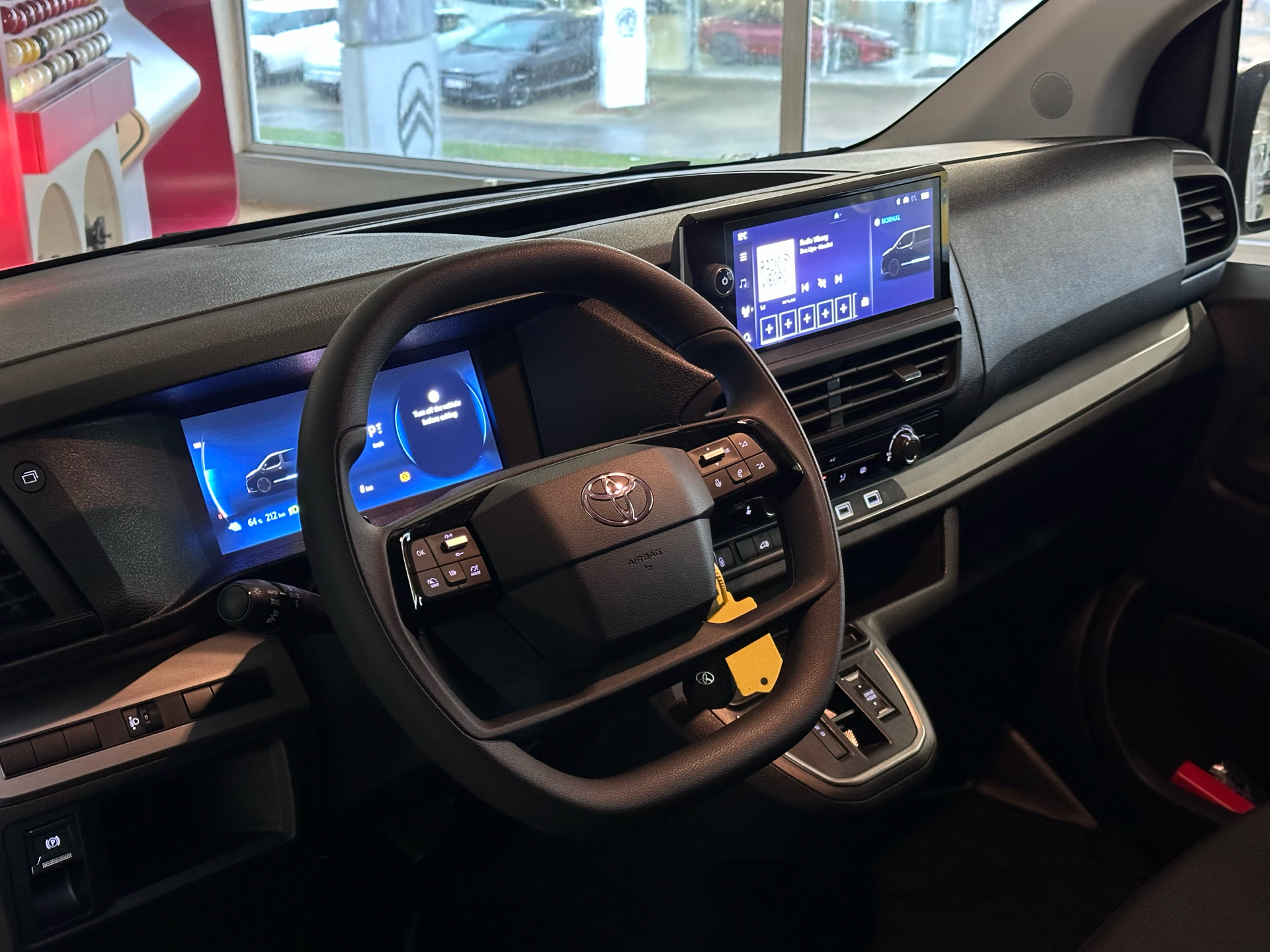 Billede af Toyota Proace Electric Long EL Comfort Master 136HK Van Aut. 