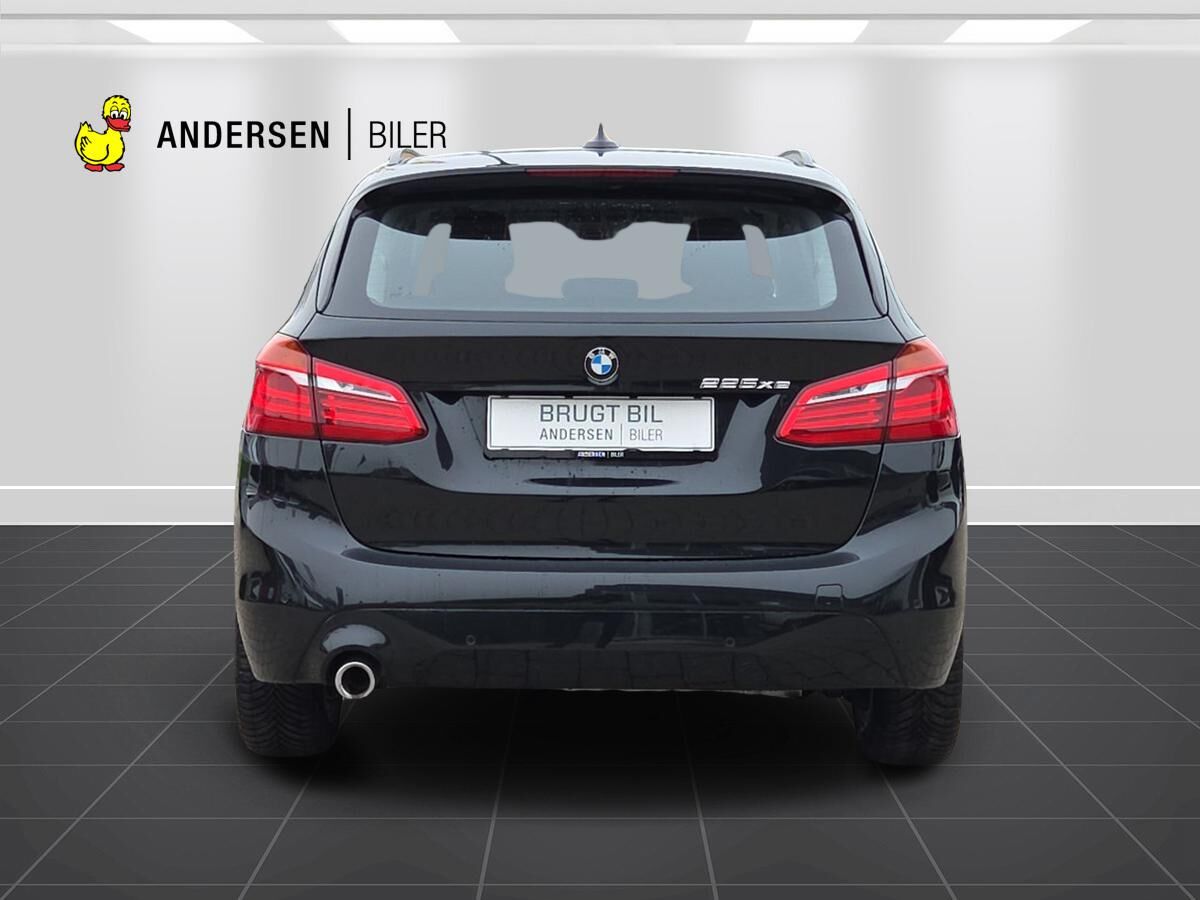 Billede af BMW 225xe Active Tourer 1,5 Plugin-hybrid Advantage XDrive Steptronic 224HK Stc 8g Aut.