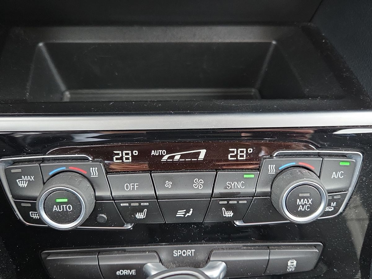 Billede af BMW 225xe Active Tourer 1,5 Plugin-hybrid Advantage XDrive Steptronic 224HK Stc 8g Aut.