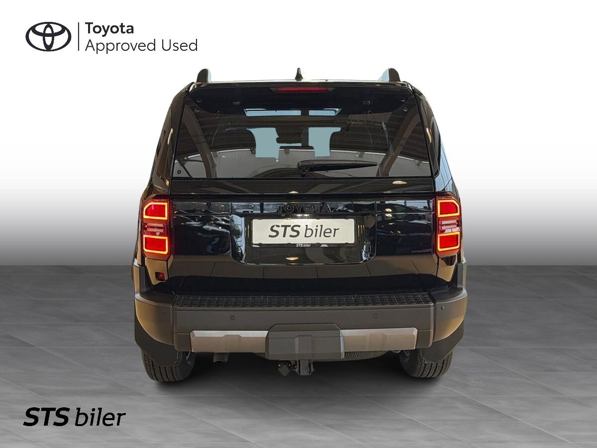 Billede af Toyota Landcruiser 250 5 pers. 2,8 D-4D T4 AWD 204HK 5d Aut.