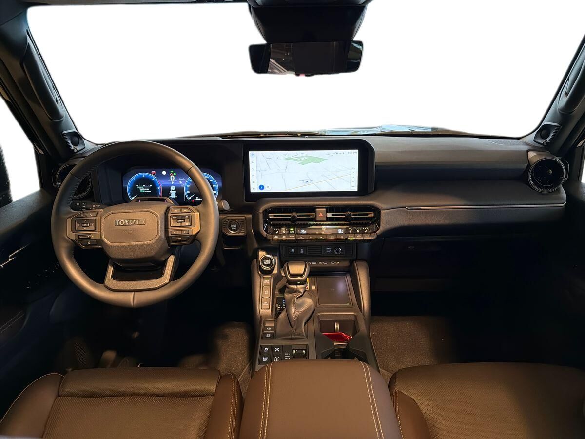 Billede af Toyota Landcruiser 250 5 pers. 2,8 D-4D T4 AWD 204HK 5d Aut.