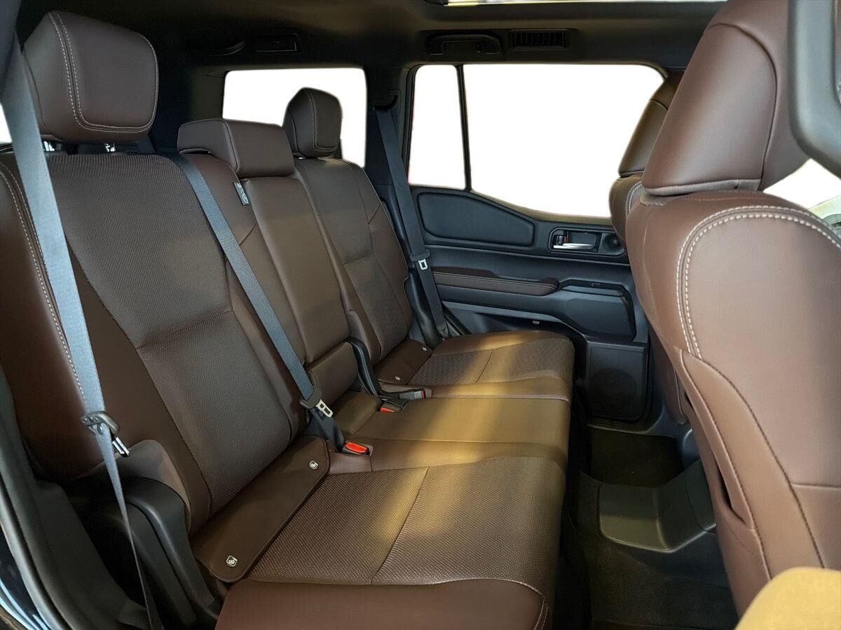 Billede af Toyota Landcruiser 250 5 pers. 2,8 D-4D T4 AWD 204HK 5d Aut.