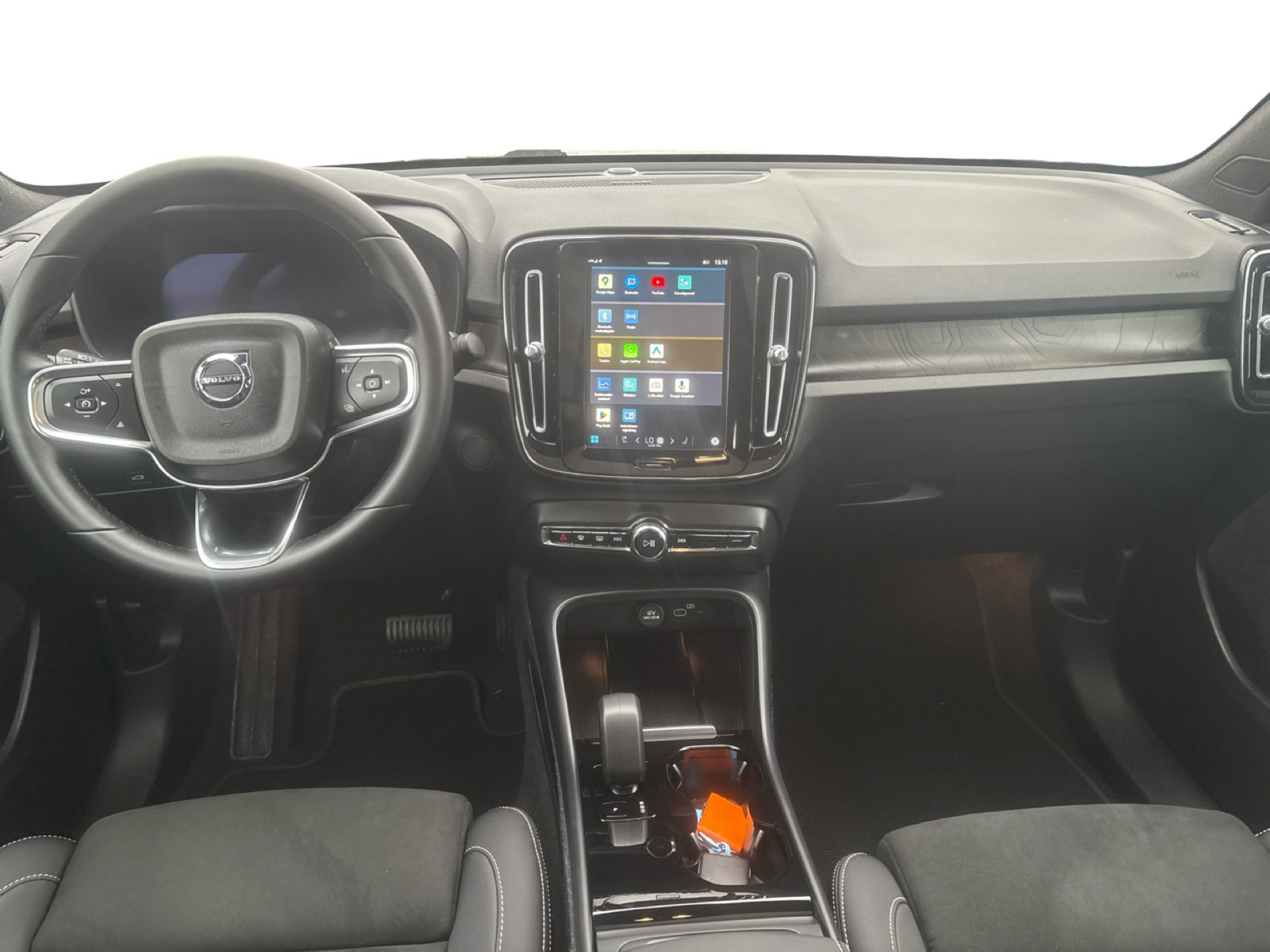 Billede af Volvo C40 Recharge Extended Range Ultimate 4WD 408HK 5d Aut.