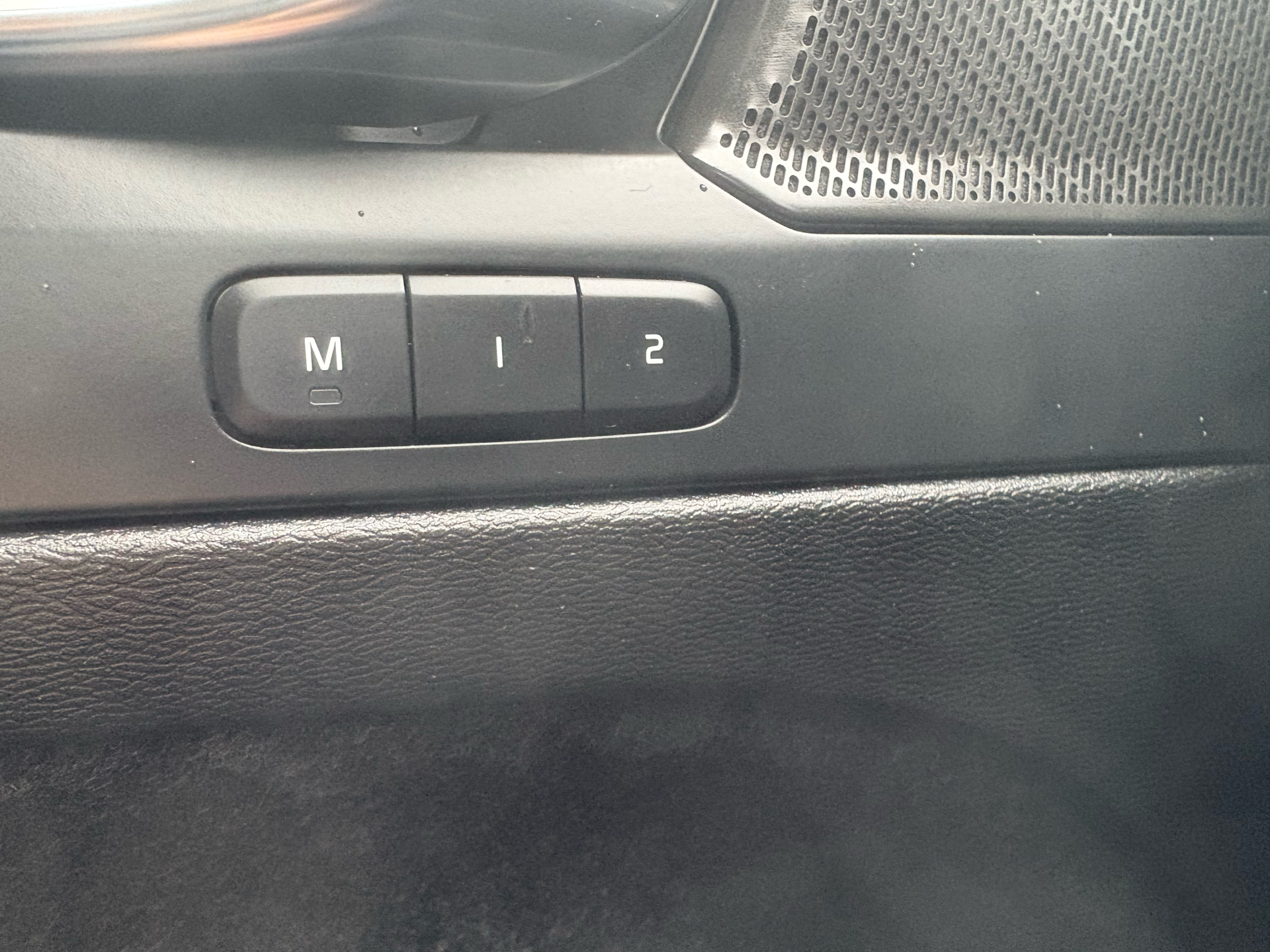 Billede af Volvo C40 Recharge Extended Range Ultimate 4WD 408HK 5d Aut.