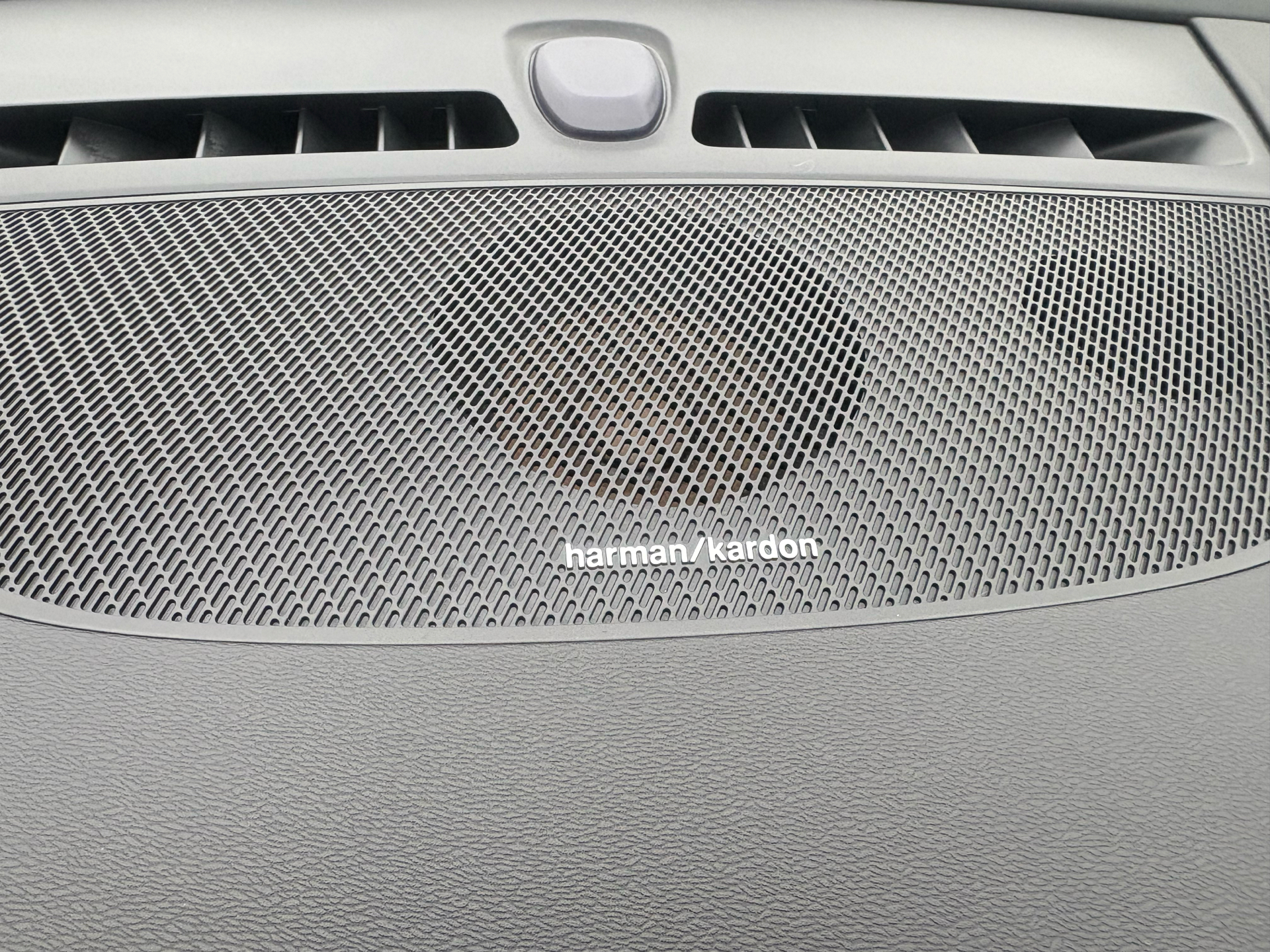 Billede af Volvo C40 Recharge Extended Range Ultimate 4WD 408HK 5d Aut.