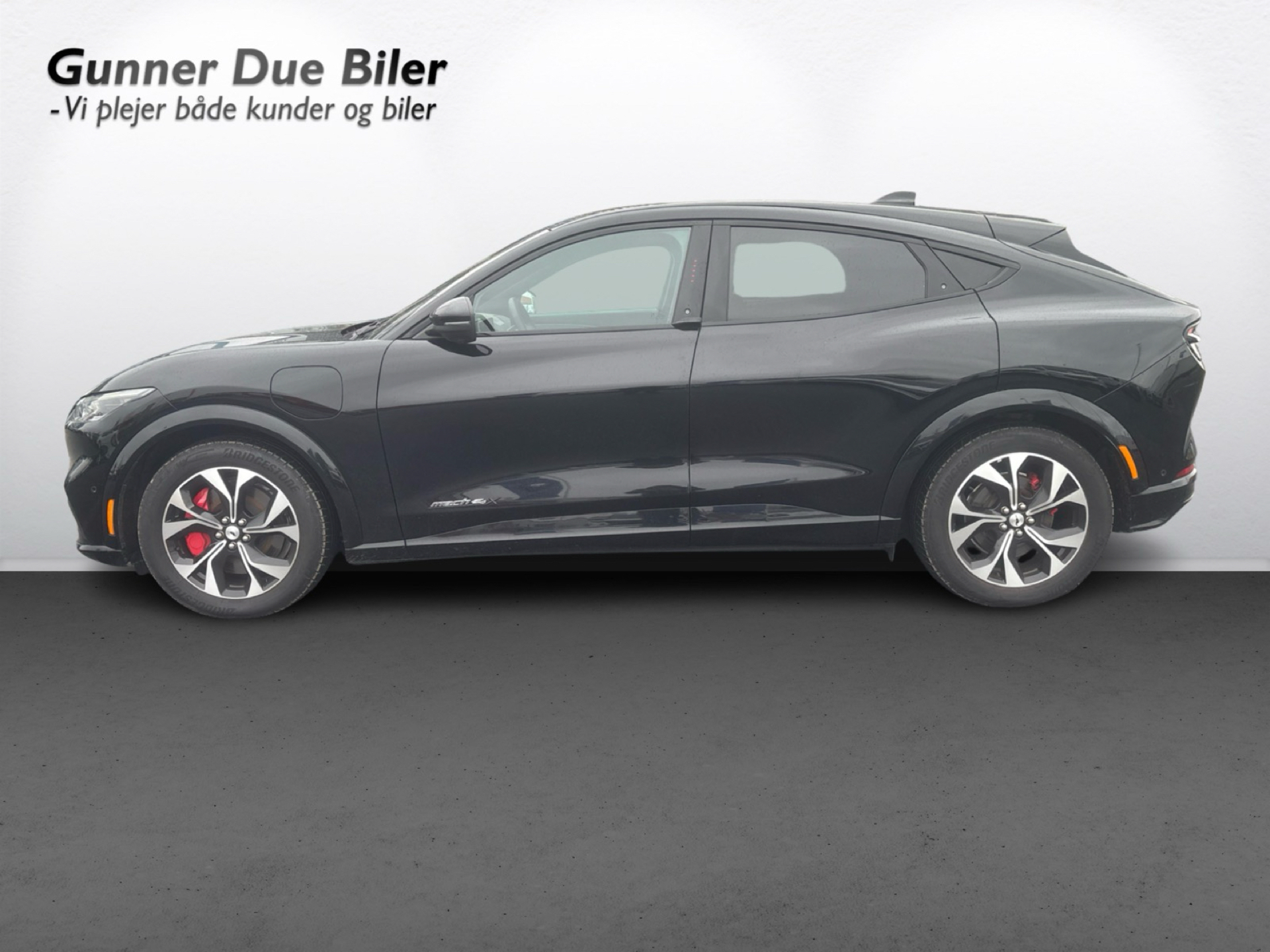 Billede af Ford Mustang Mach-E EL UR Premium AWD 351HK 5d Aut.