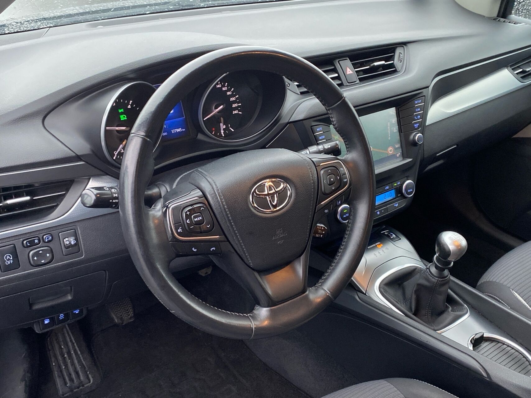 Billede af Toyota Avensis Touring Sports 2,0 D-4D T2 143HK Stc 6g