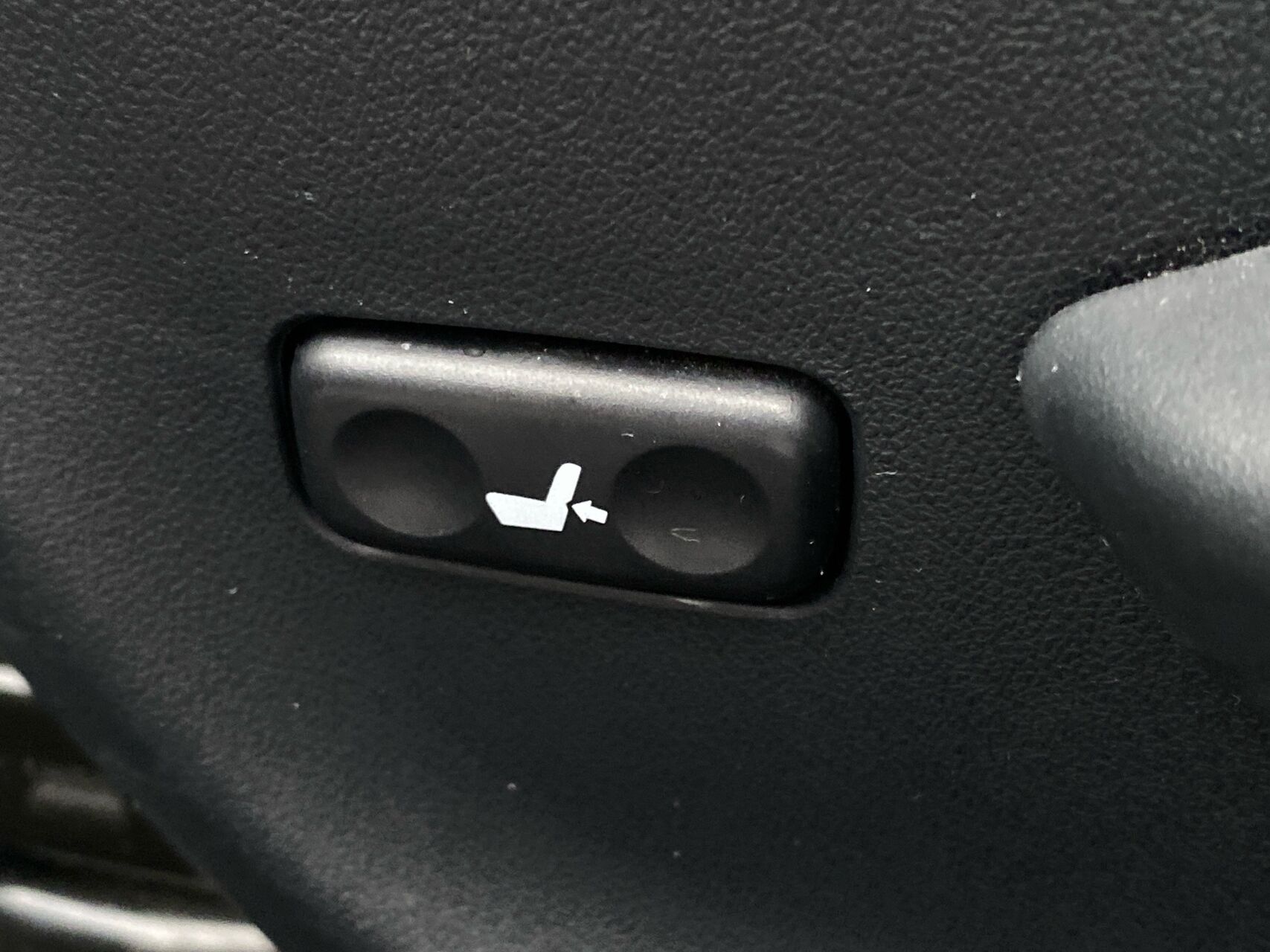 Billede af Toyota Avensis Touring Sports 2,0 D-4D T2 143HK Stc 6g