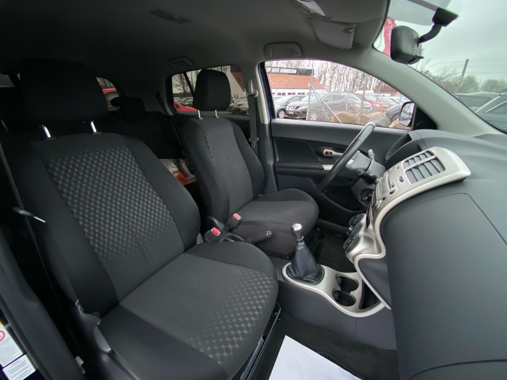 Billede af Toyota Urban Cruiser 1,3 VVT-I T1 100HK 5d