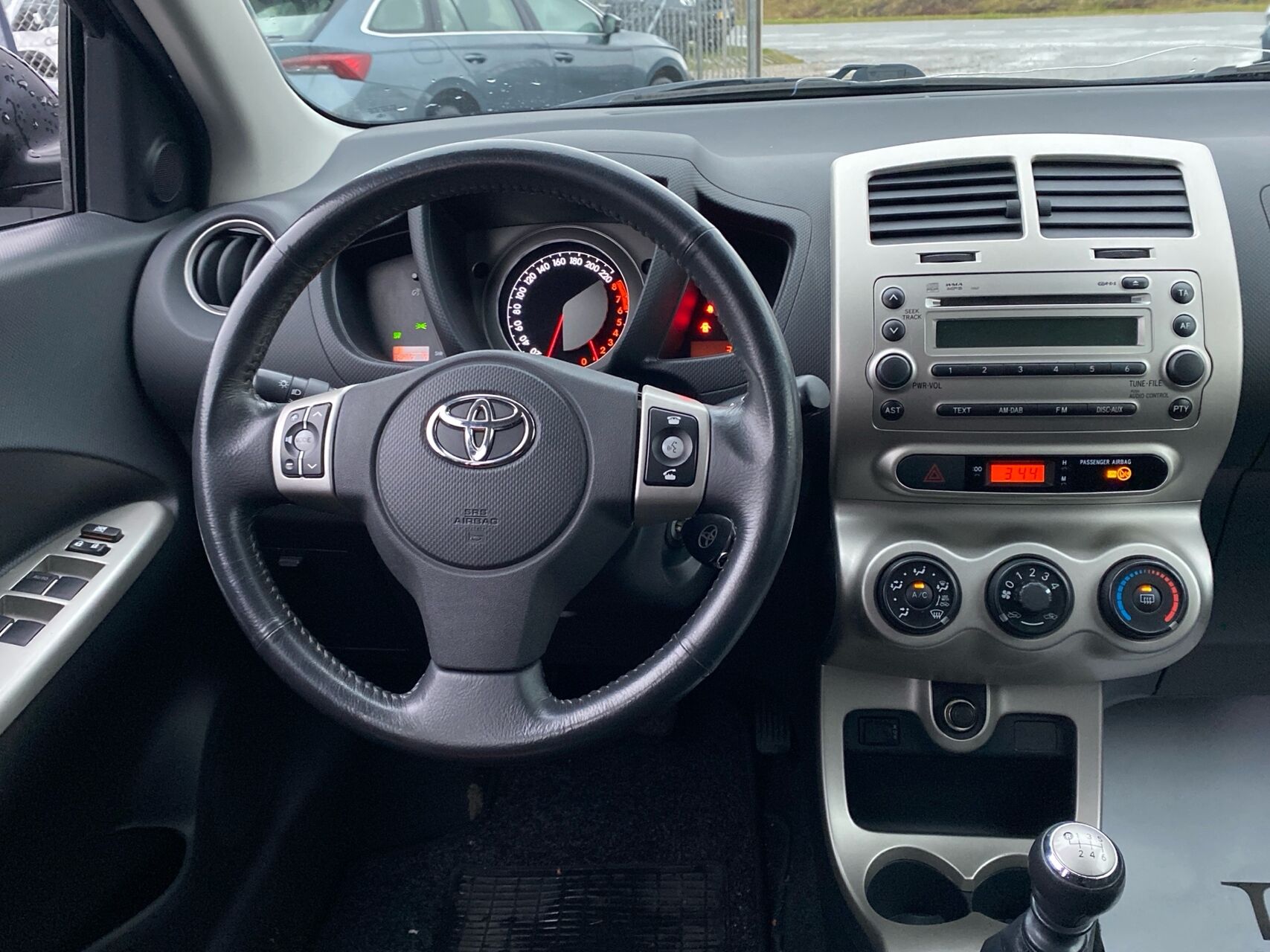 Billede af Toyota Urban Cruiser 1,3 VVT-I T1 100HK 5d