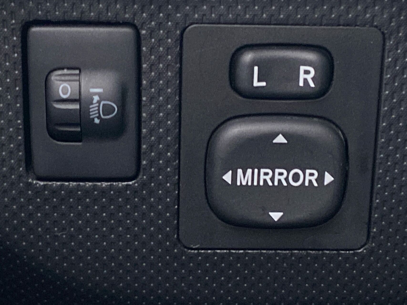 Billede af Toyota Urban Cruiser 1,3 VVT-I T1 100HK 5d