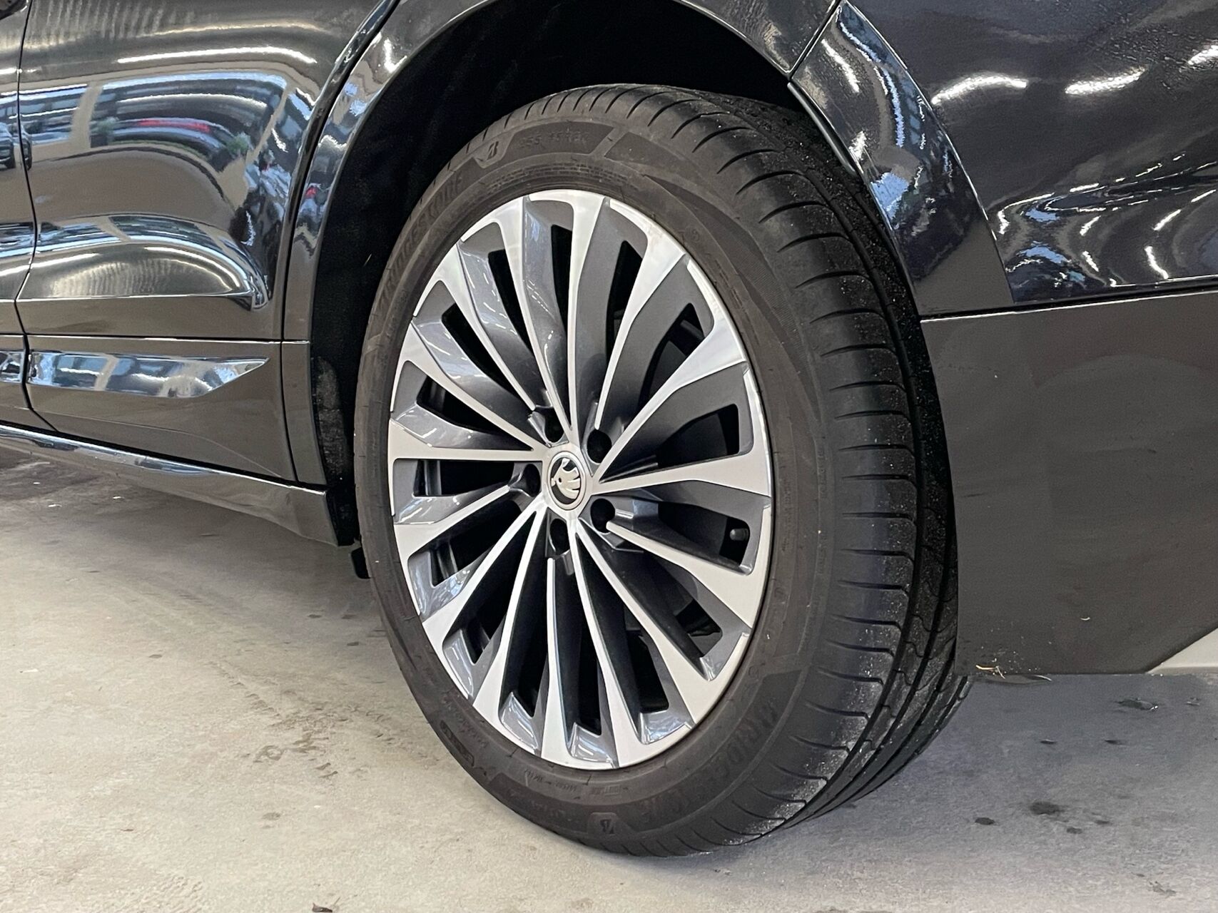 Billede af Skoda Enyaq 85 iV L&K 286HK 5d Aut.