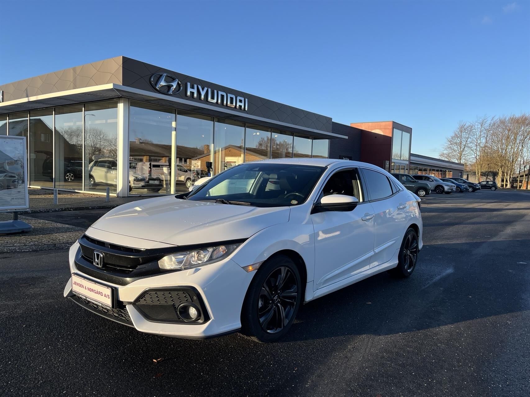 Billede af Honda Civic 1,0 VTEC Turbo Elegance Navi CVT 129HK 5d 6g Aut.