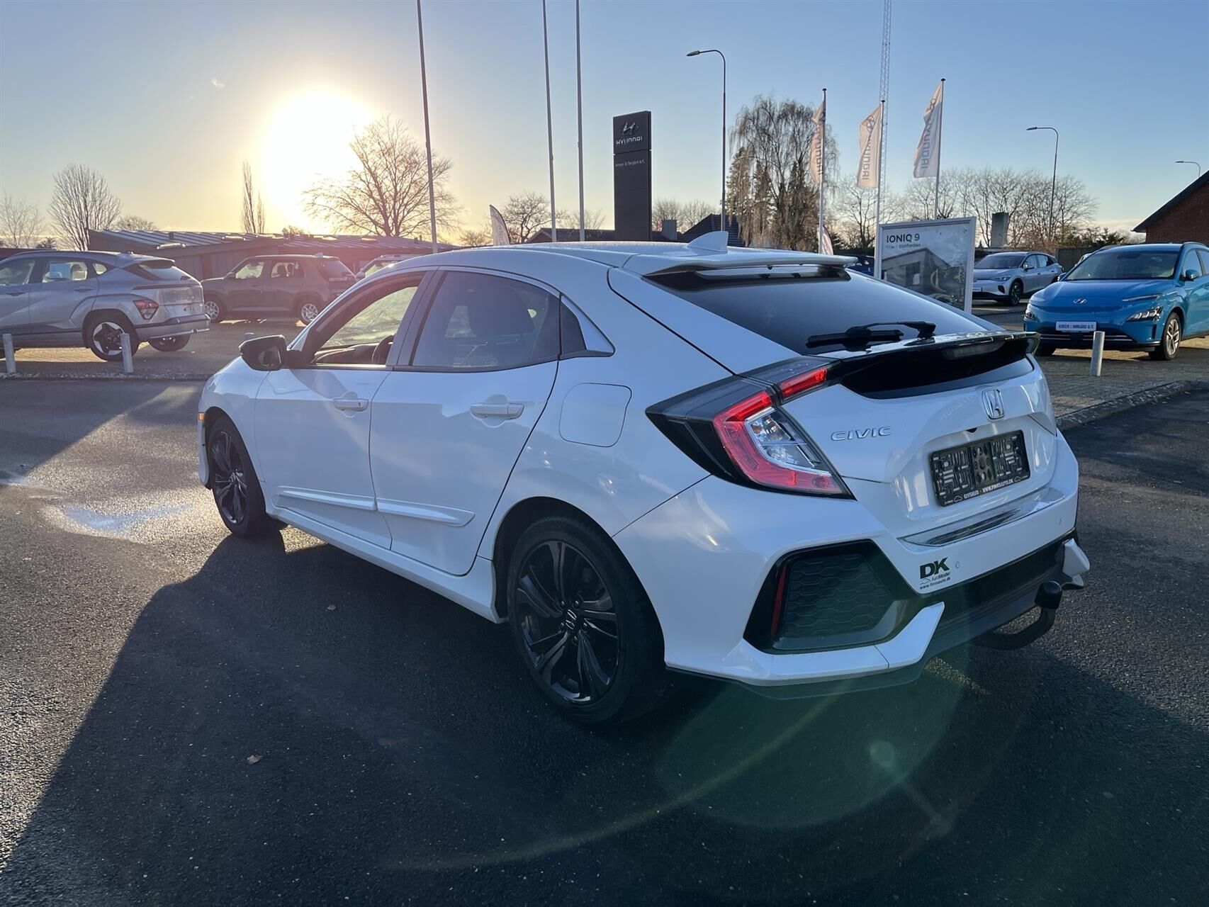 Billede af Honda Civic 1,0 VTEC Turbo Elegance Navi CVT 129HK 5d 6g Aut.