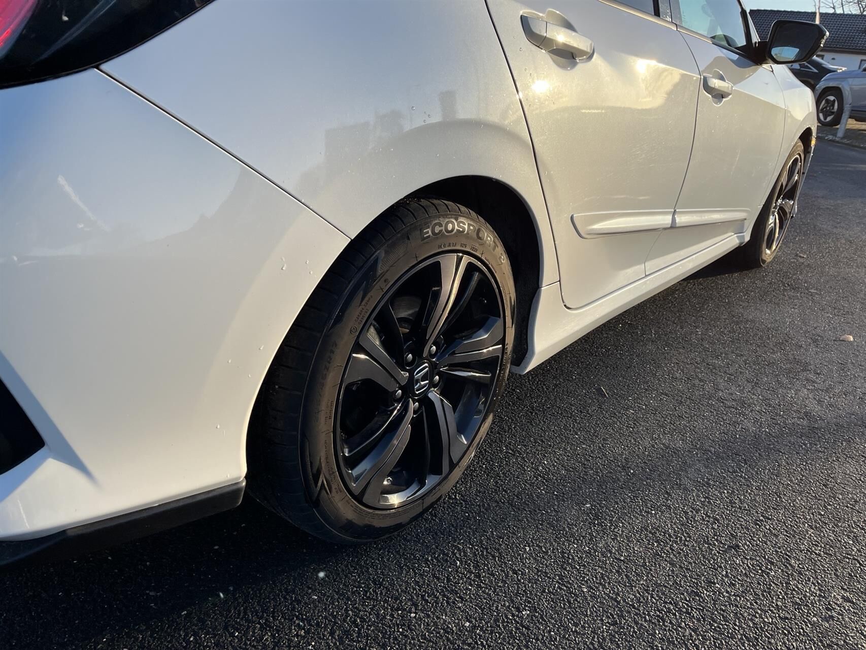 Billede af Honda Civic 1,0 VTEC Turbo Elegance Navi CVT 129HK 5d 6g Aut.