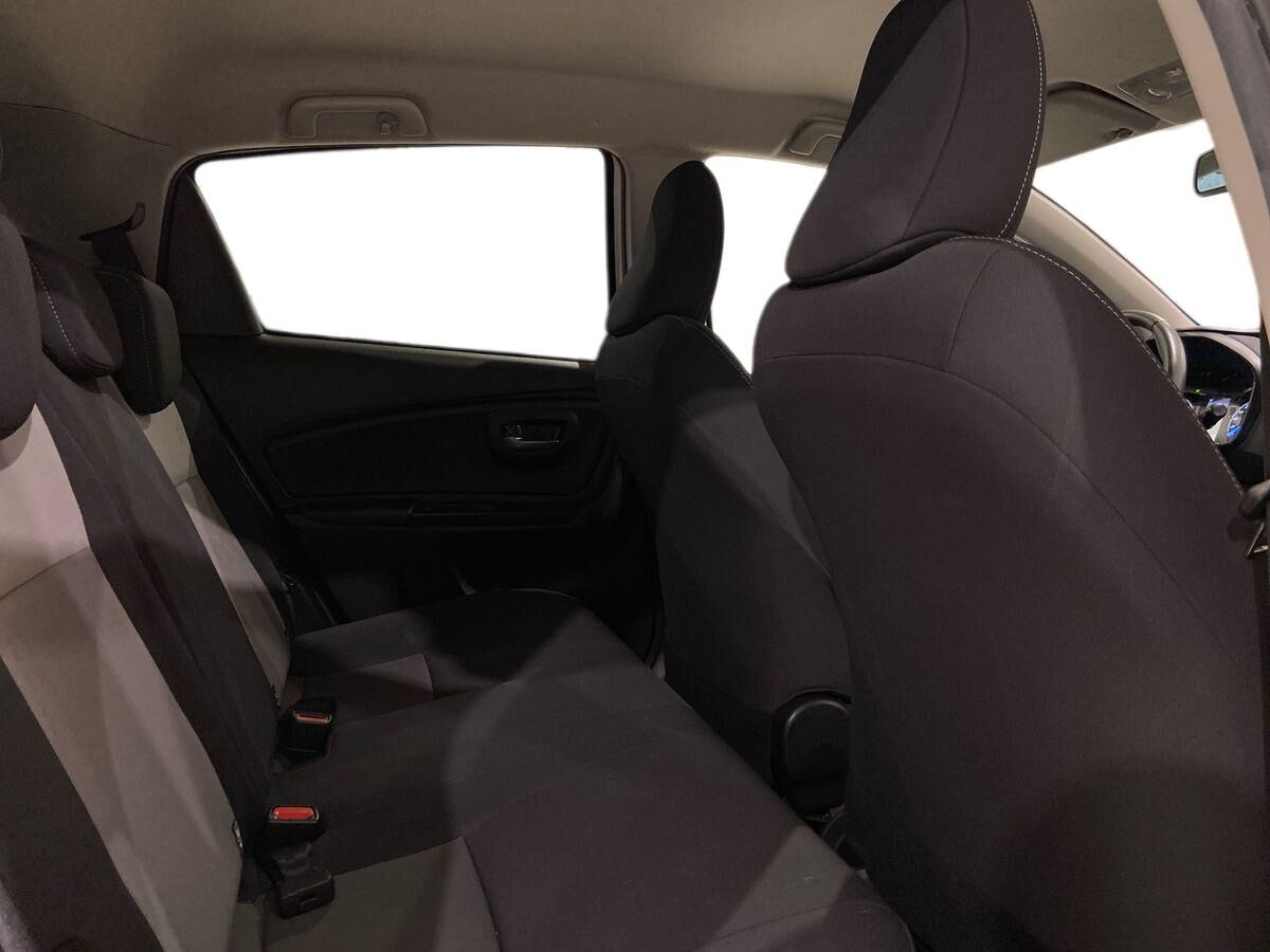 Billede af Toyota Yaris 1,5 Hybrid H2 Limited E-CVT 100HK 5d Trinl. Gear