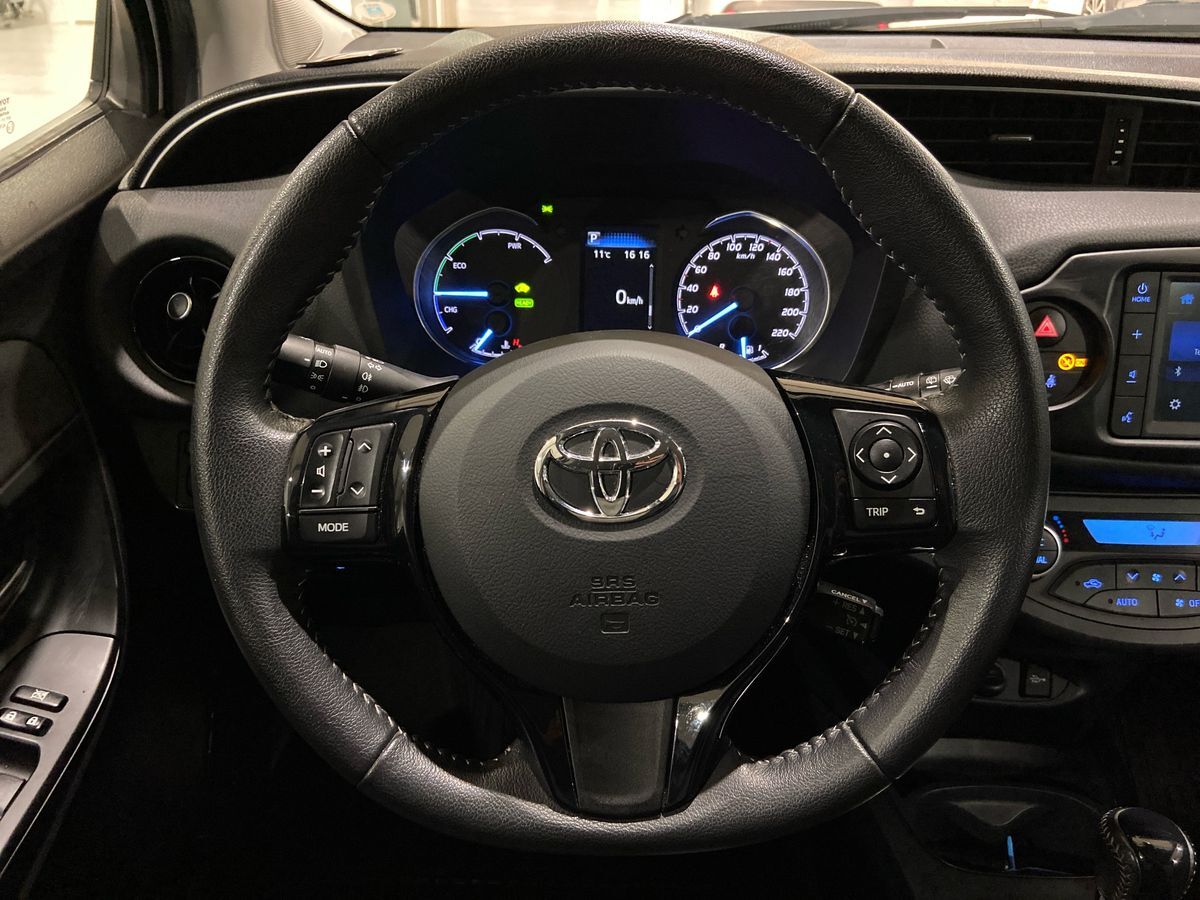 Billede af Toyota Yaris 1,5 Hybrid H2 Limited E-CVT 100HK 5d Trinl. Gear