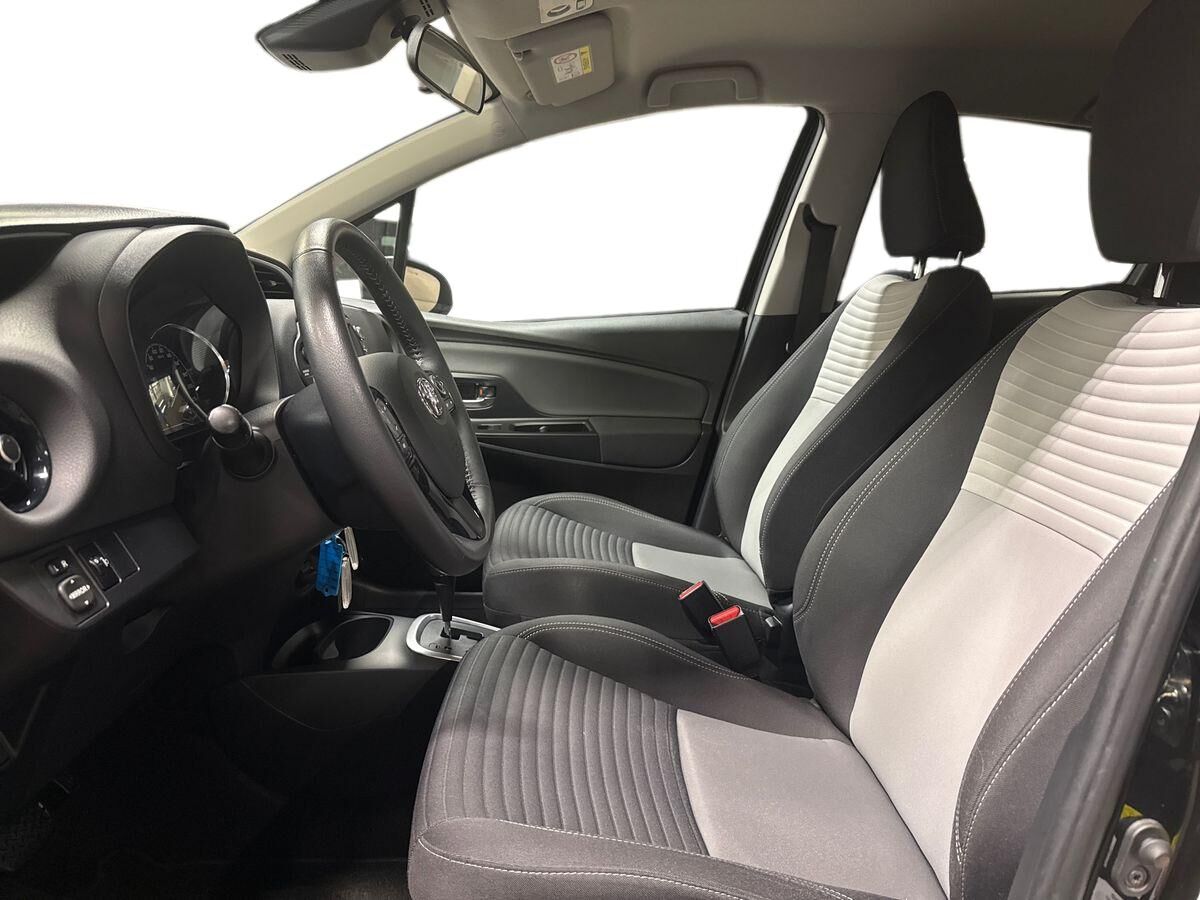 Billede af Toyota Yaris 1,5 Hybrid H2 Premium E-CVT 100HK 5d Trinl. Gear