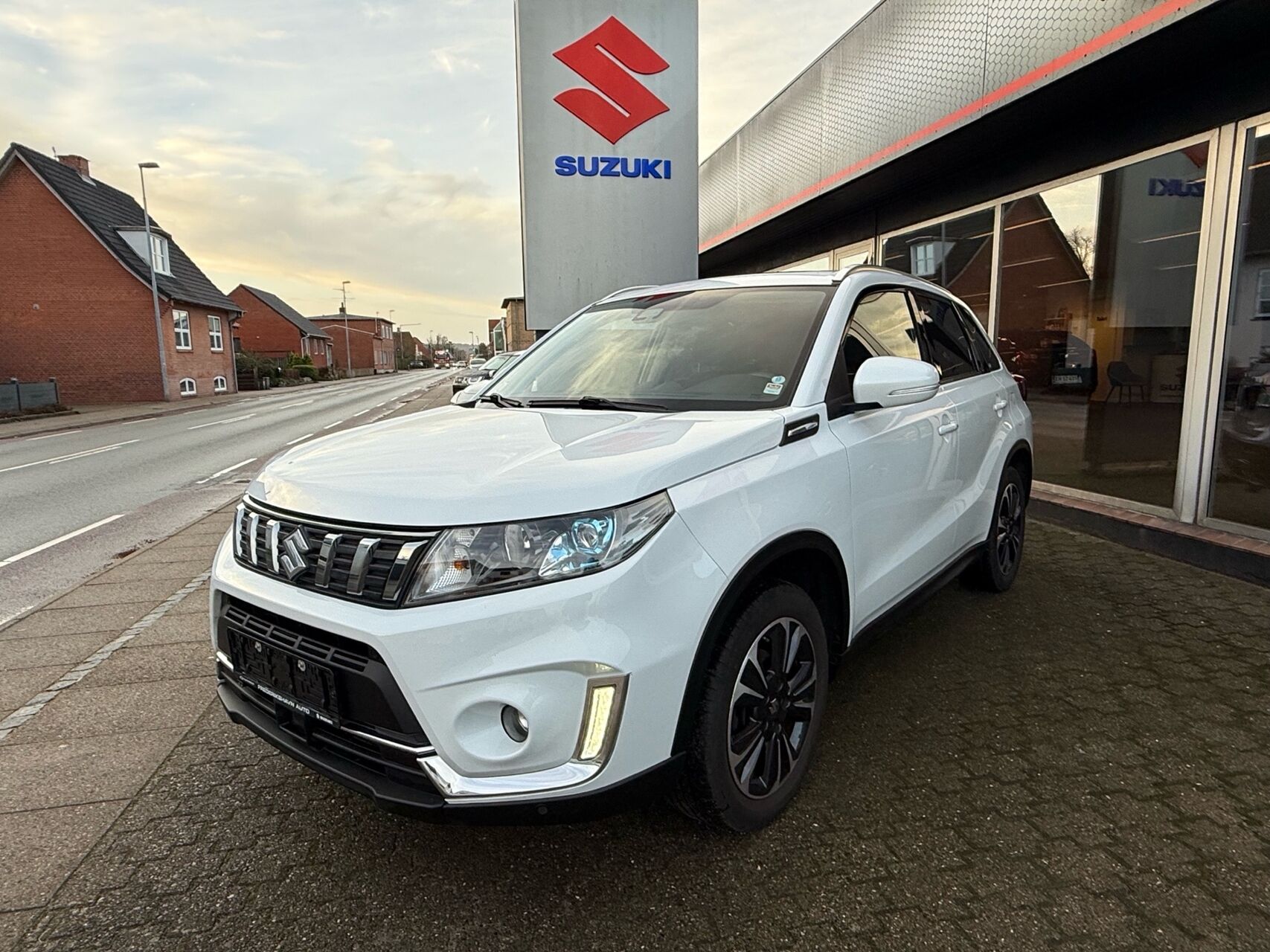 Billede af Suzuki Vitara 1,4 Boosterjet Adventure 140HK 5d 6g