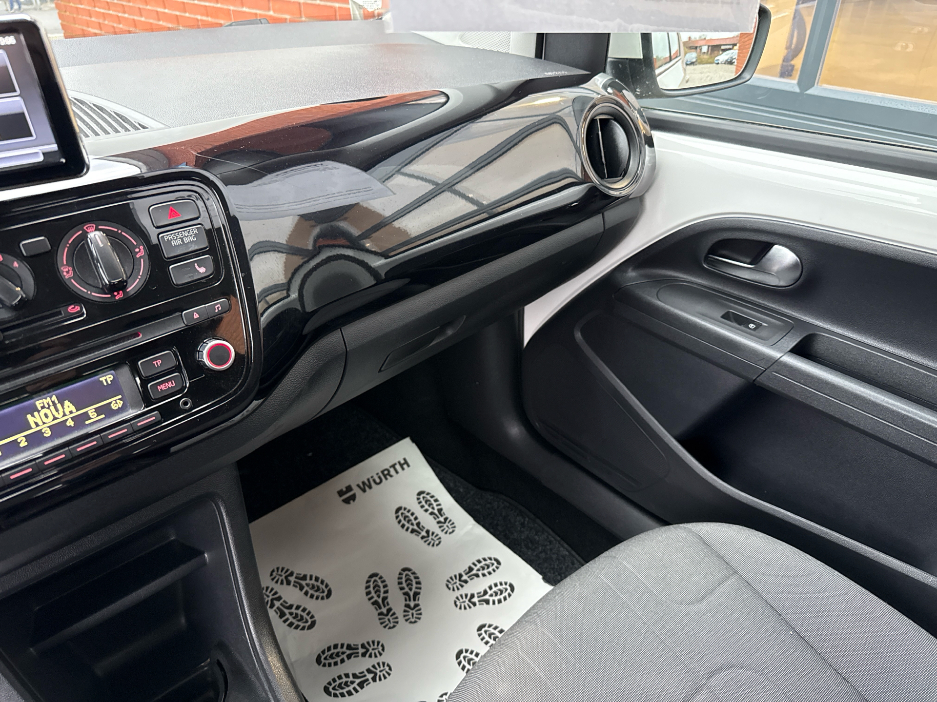 Billede af VW up 1,0 MPI BMT Move 60HK 5d