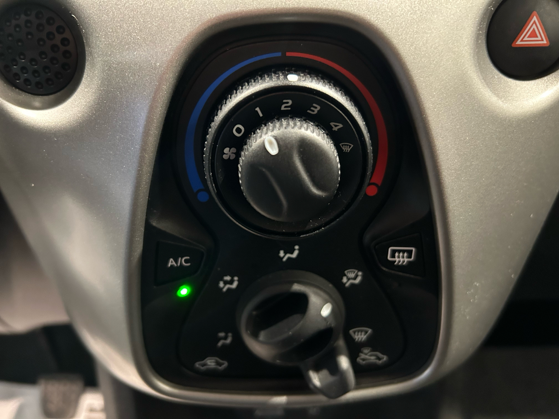 Billede af Citroën C1 1,0 VTi Scoop start/stop 68HK 5d