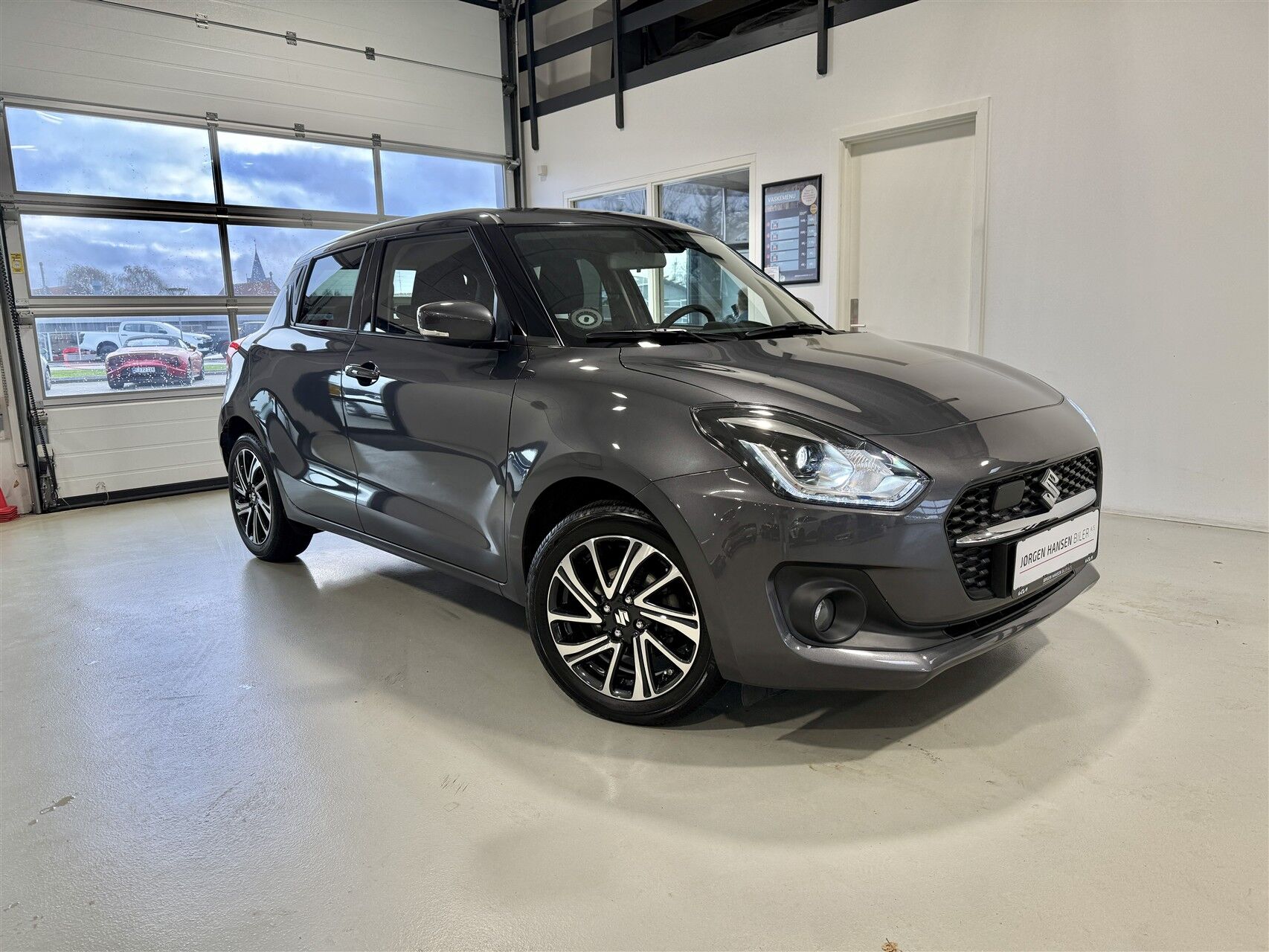 Billede af Suzuki Swift 1,2 Dualjet  Mild hybrid Exclusive AEB CVT 83HK 5d Trinl. Gear