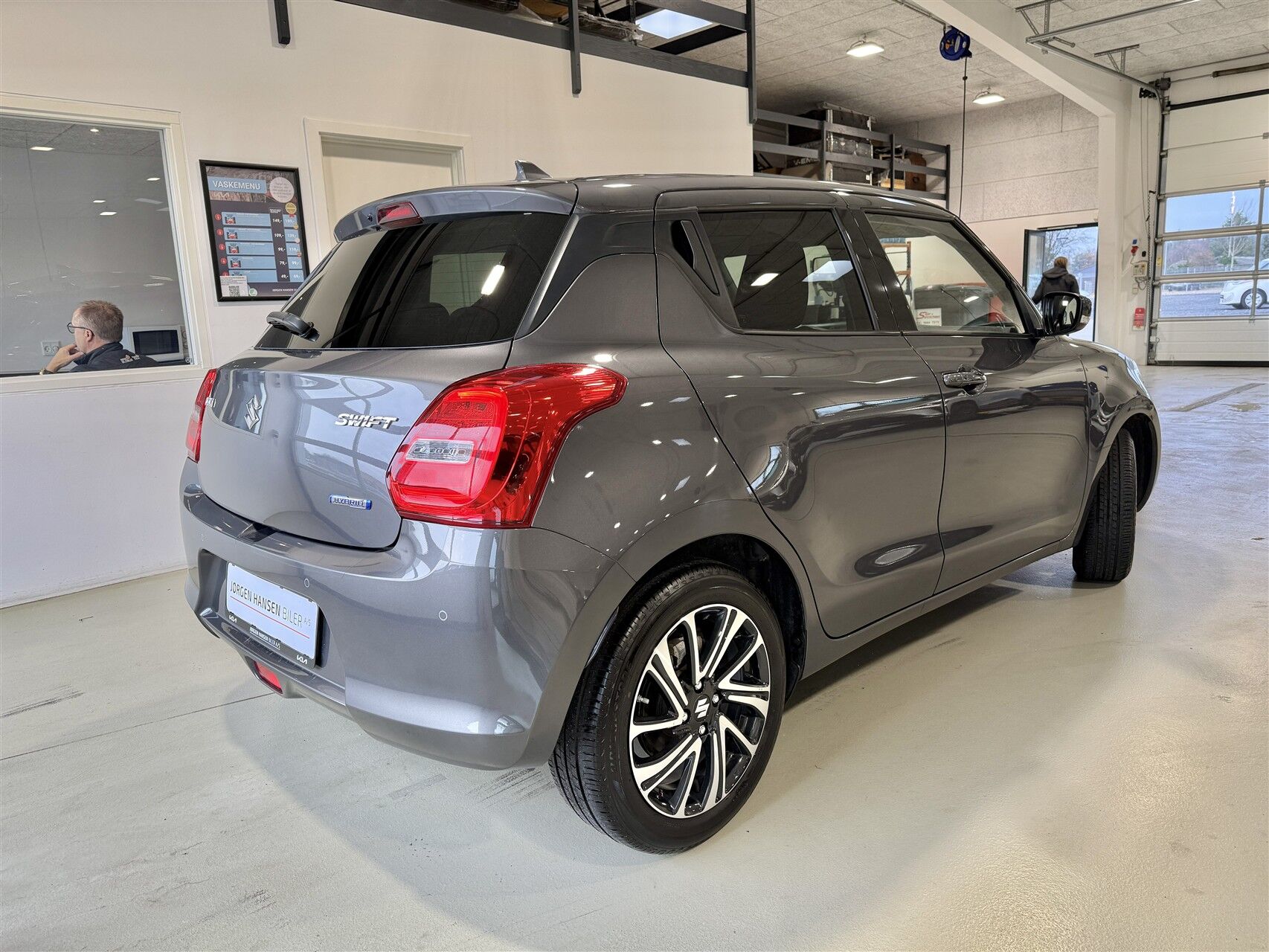 Billede af Suzuki Swift 1,2 Dualjet  Mild hybrid Exclusive AEB CVT 83HK 5d Trinl. Gear