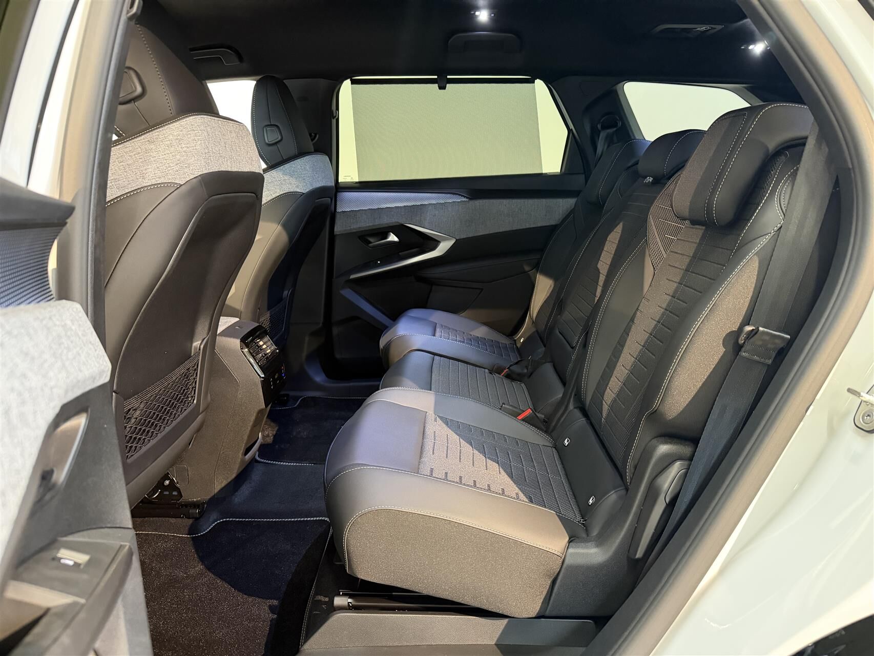 Billede af Peugeot e-5008 EL GT Pack 210HK 5d Aut.