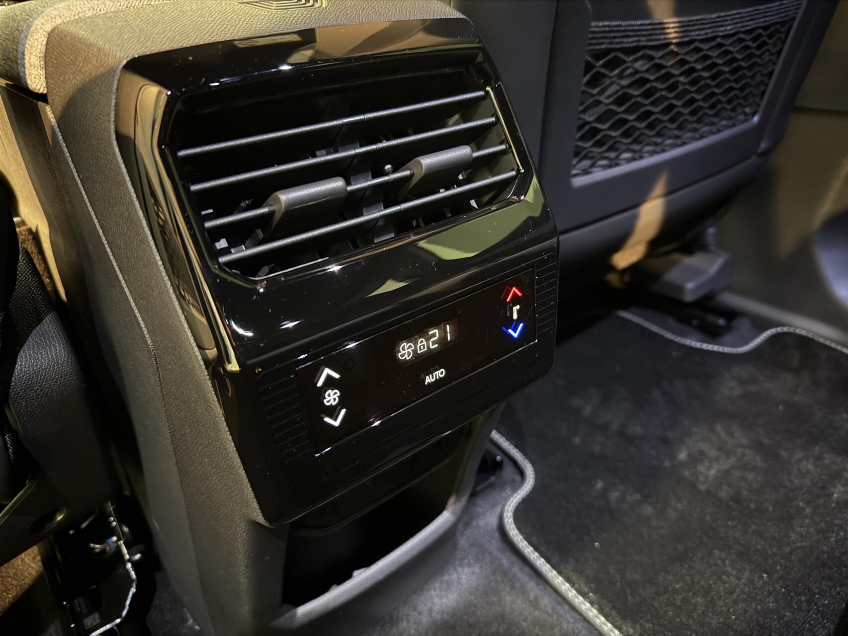 Billede af Peugeot e-5008 EL GT Pack 210HK 5d Aut.