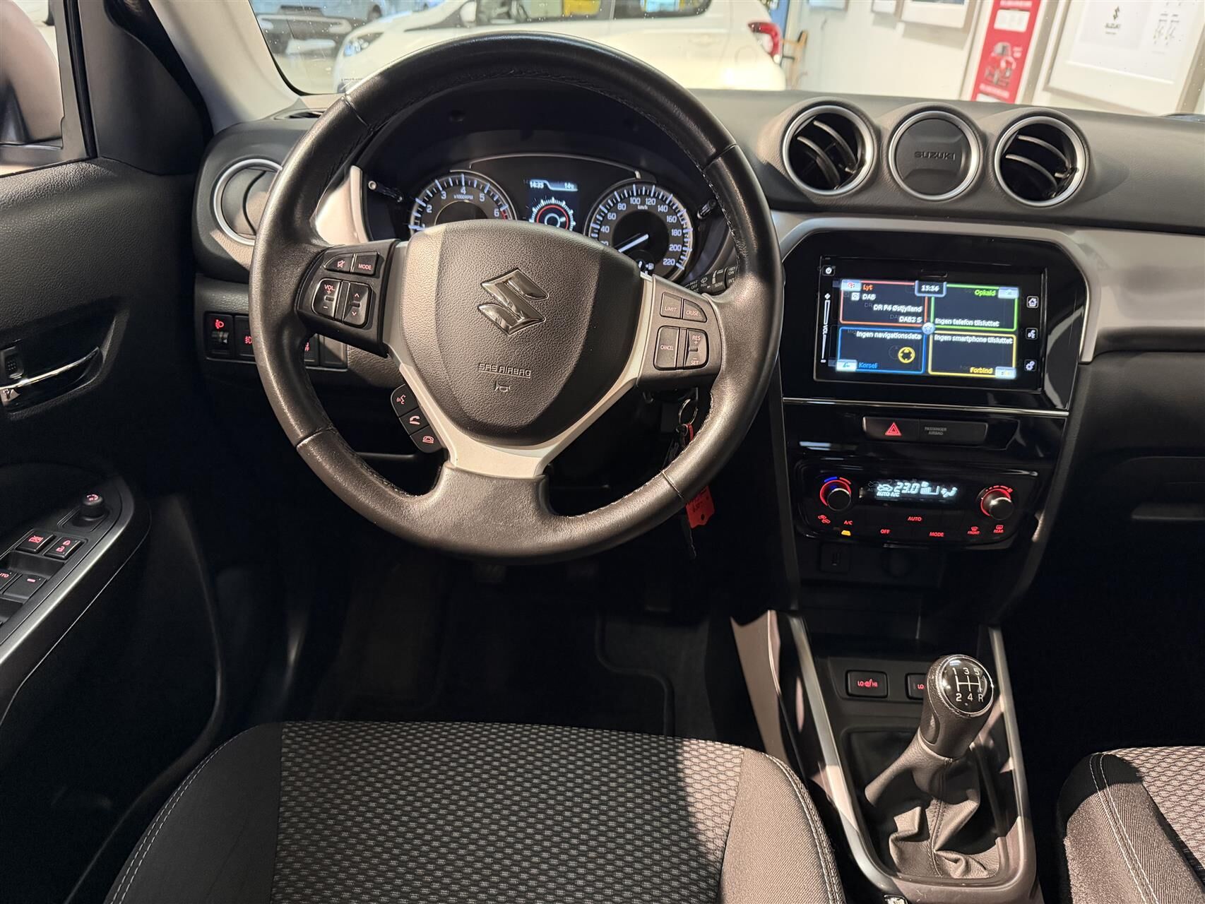 Billede af Suzuki Vitara 1,0 Boosterjet Active 112HK 5d