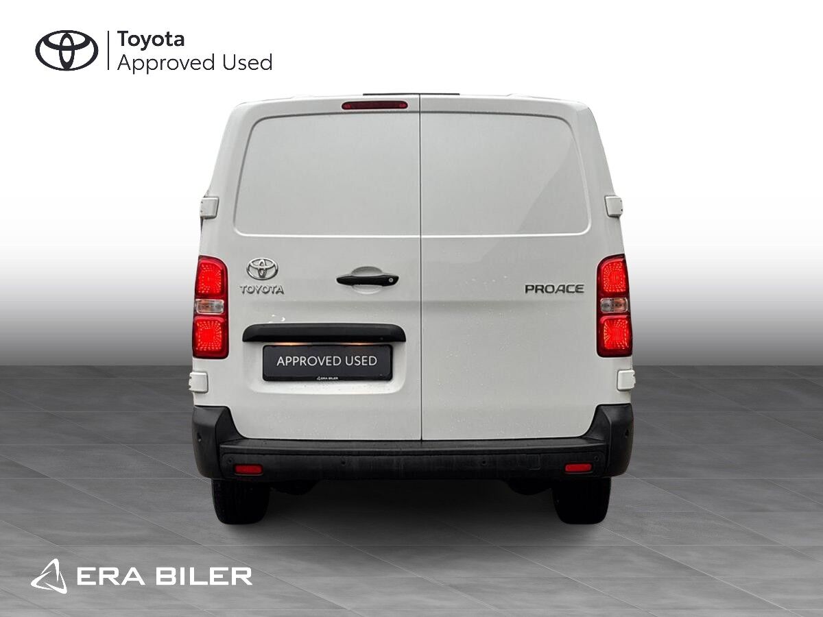 Billede af Toyota Proace Long 2,0 D Comfort Master m/dobbelt skydedør 122HK Van 8g Aut.
