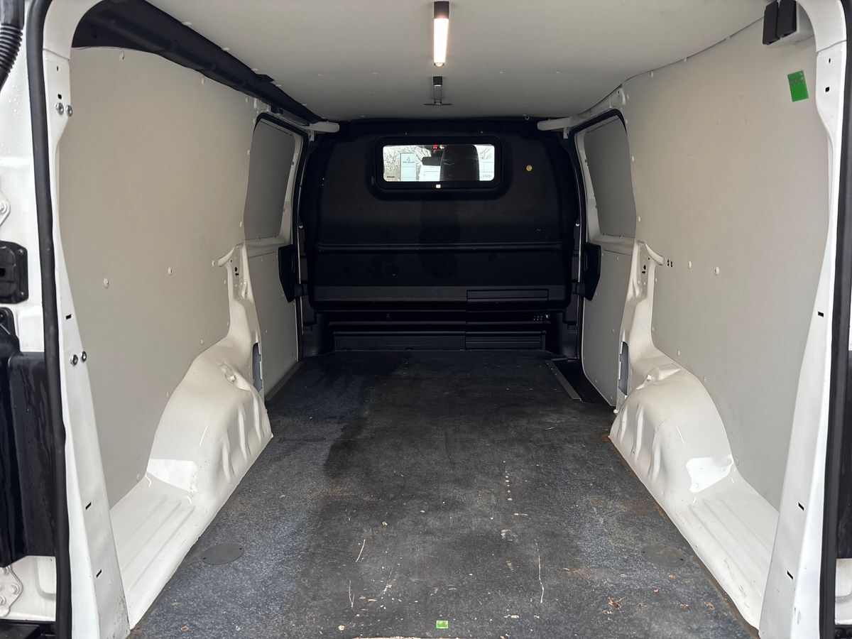 Billede af Toyota Proace Long 2,0 D Comfort Master m/dobbelt skydedør 122HK Van 8g Aut.