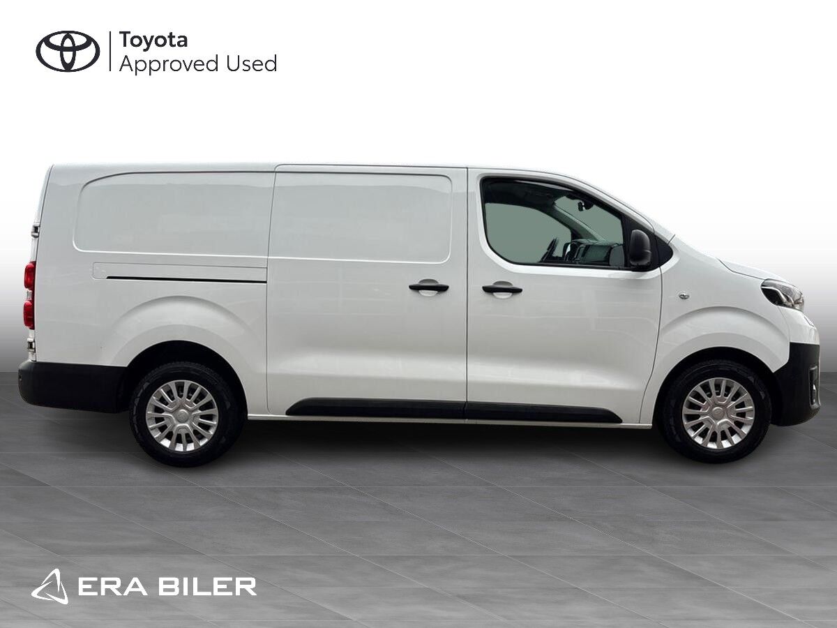 Billede af Toyota Proace Long 2,0 D Comfort Master m/dobbelt skydedør 122HK Van 8g Aut.