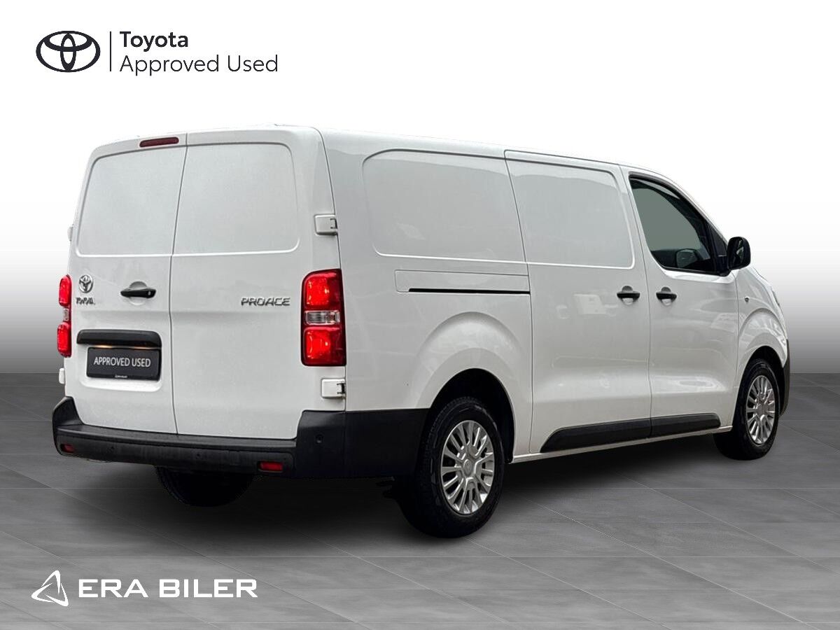 Billede af Toyota Proace Long 2,0 D Comfort Master m/dobbelt skydedør 122HK Van 8g Aut.
