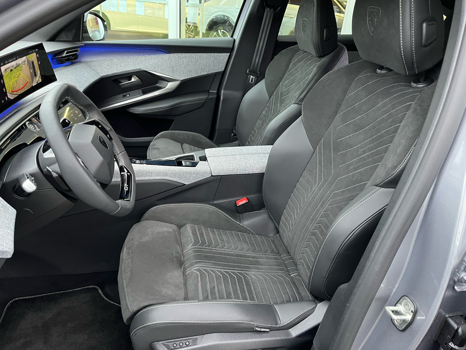 Billede af Peugeot e-3008 EL GT Pack 210HK 5d Aut.