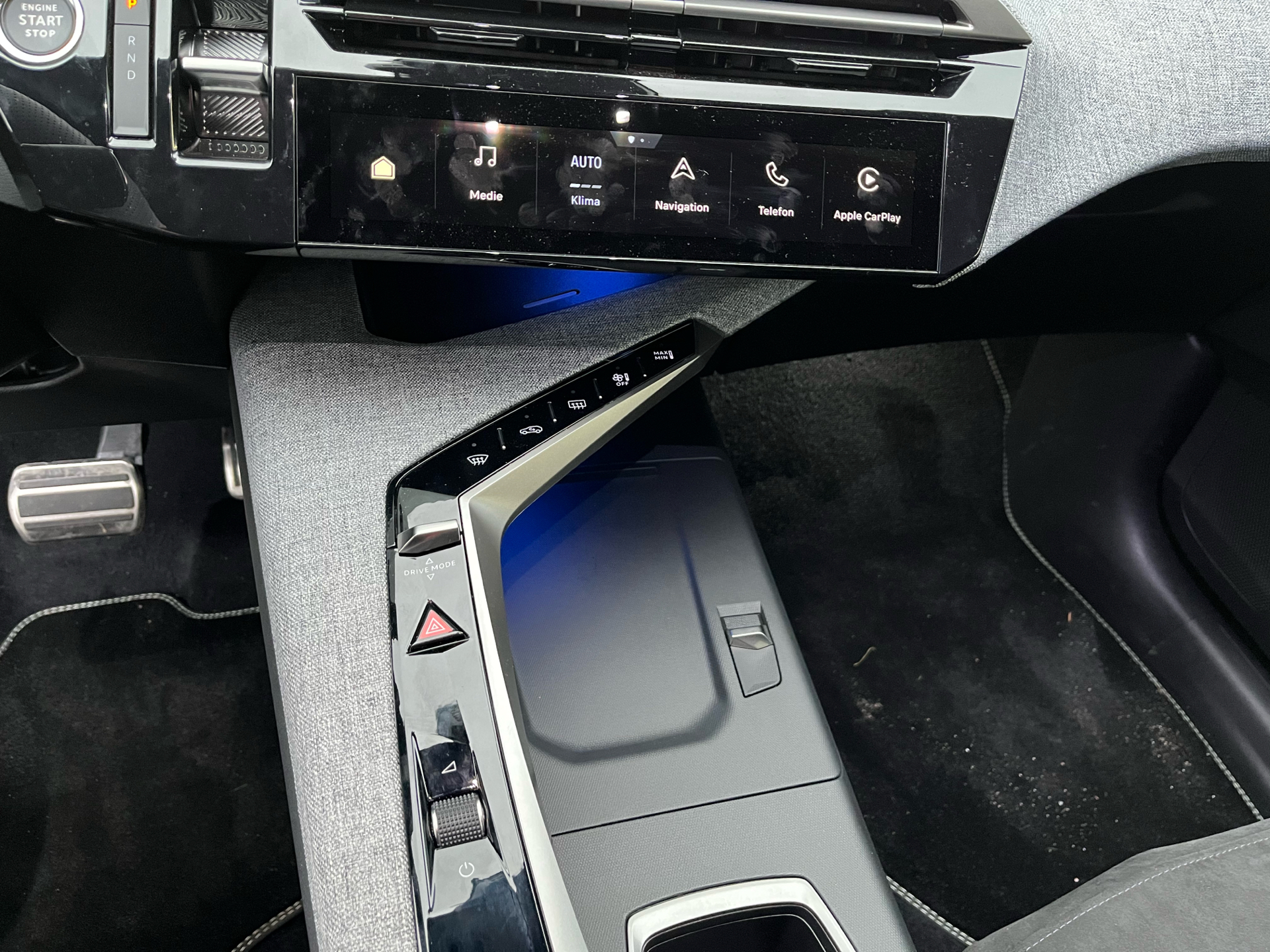 Billede af Peugeot e-3008 EL GT Pack 210HK 5d Aut.