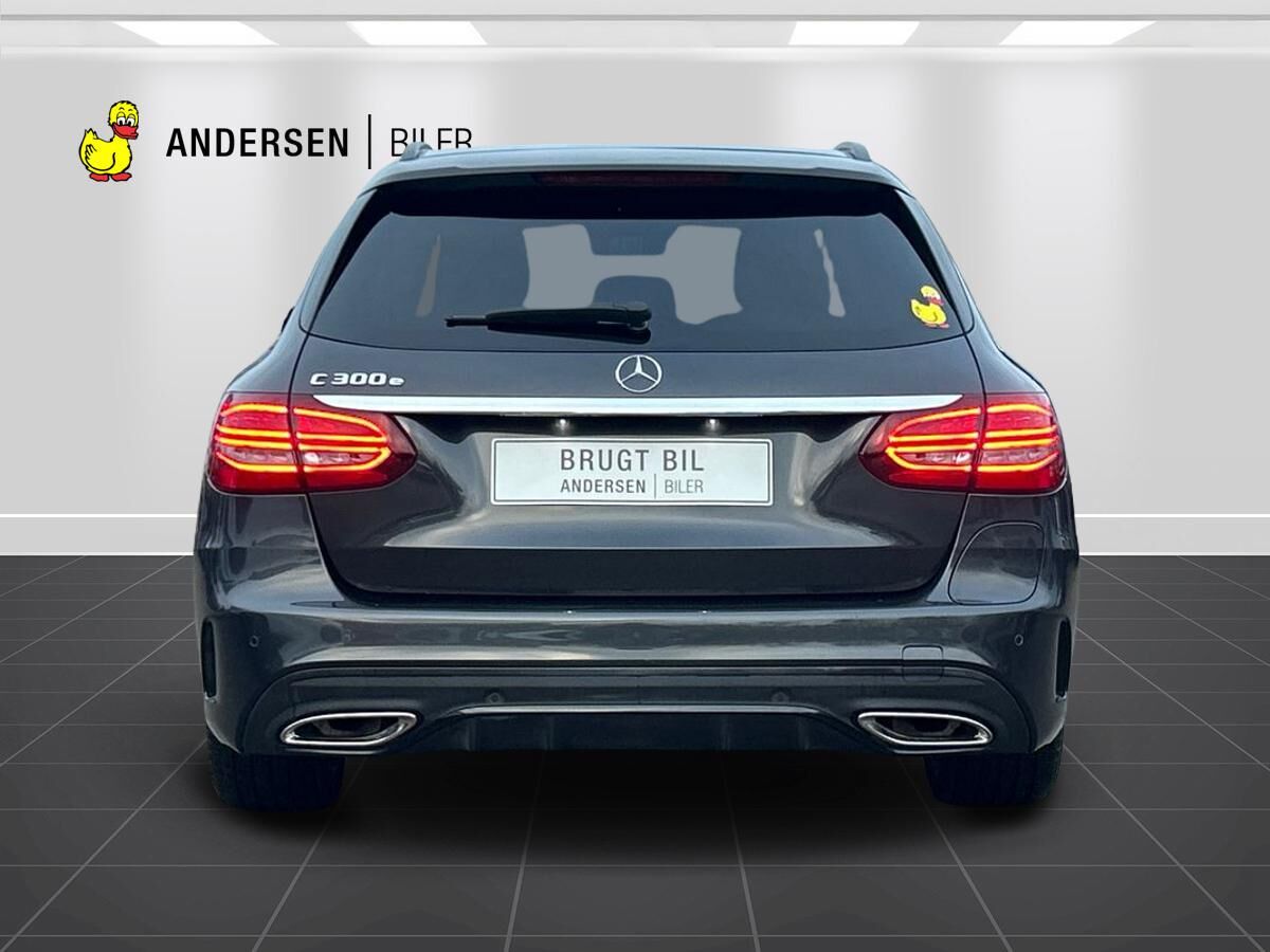 Billede af Mercedes-Benz C300 e T 2,0 Plugin-hybrid Business AMG Night Edition 9G-Tronic 320HK Stc Aut.