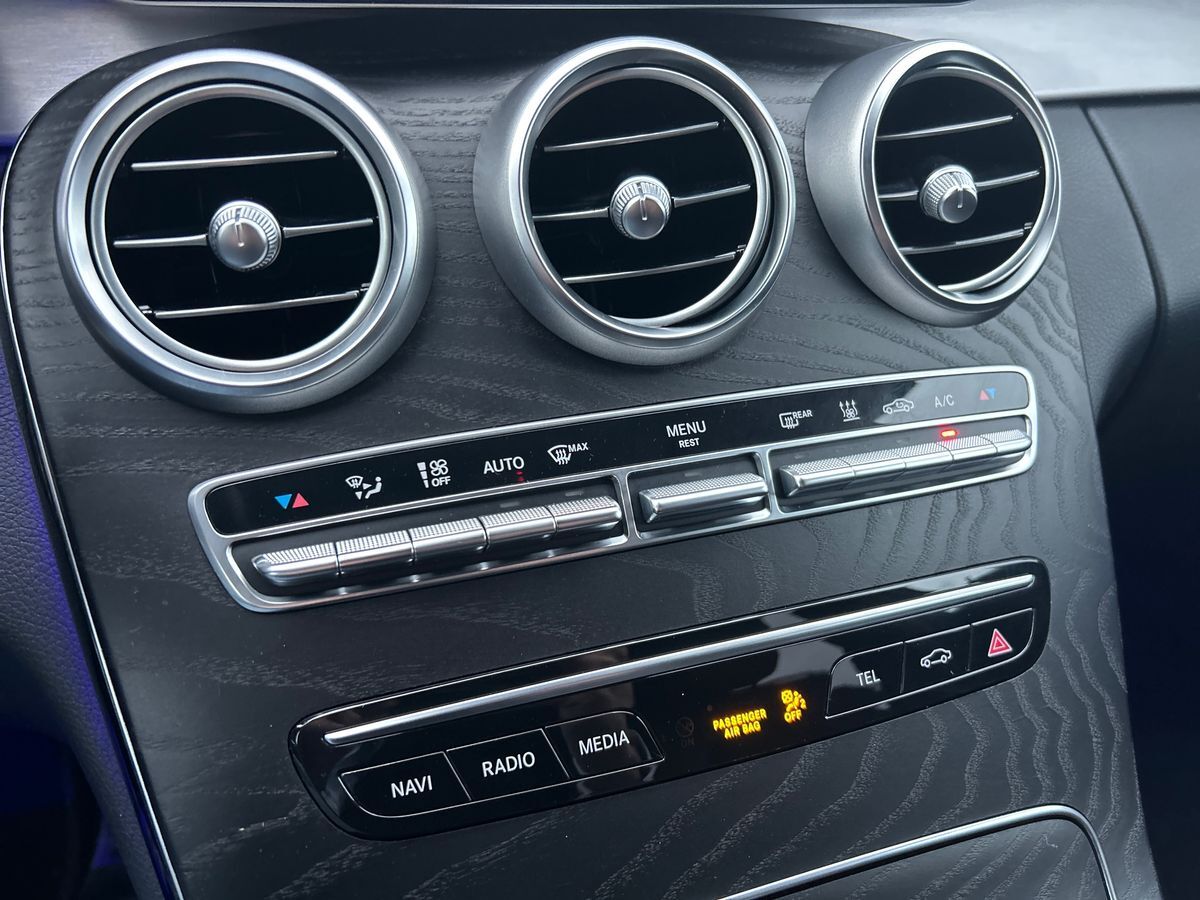 Billede af Mercedes-Benz C300 e T 2,0 Plugin-hybrid Business AMG Night Edition 9G-Tronic 320HK Stc Aut.