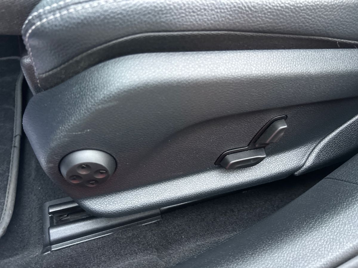 Billede af Mercedes-Benz C300 e T 2,0 Plugin-hybrid Business AMG Night Edition 9G-Tronic 320HK Stc Aut.