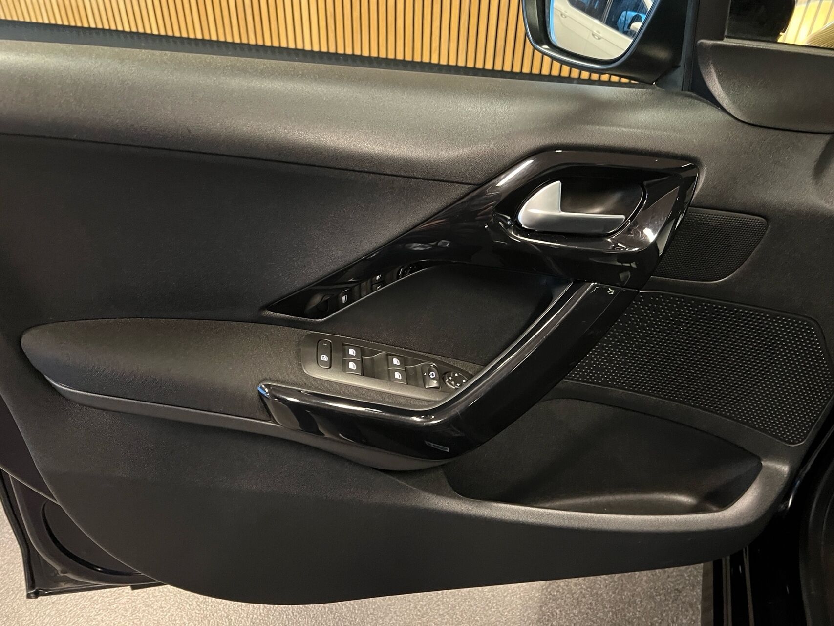 Billede af Peugeot 208 1,5 BlueHDi Prestige 100HK 5d