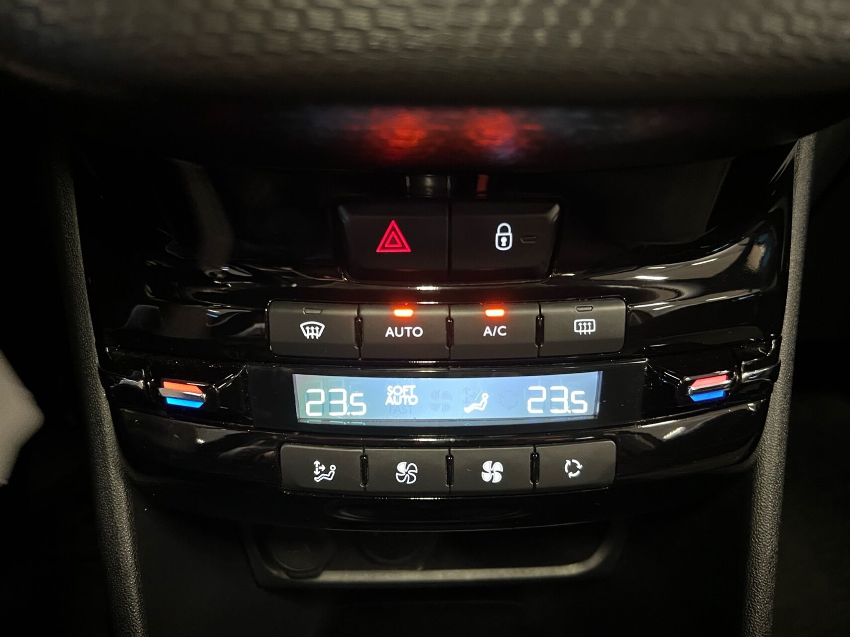 Billede af Peugeot 208 1,5 BlueHDi Prestige 100HK 5d