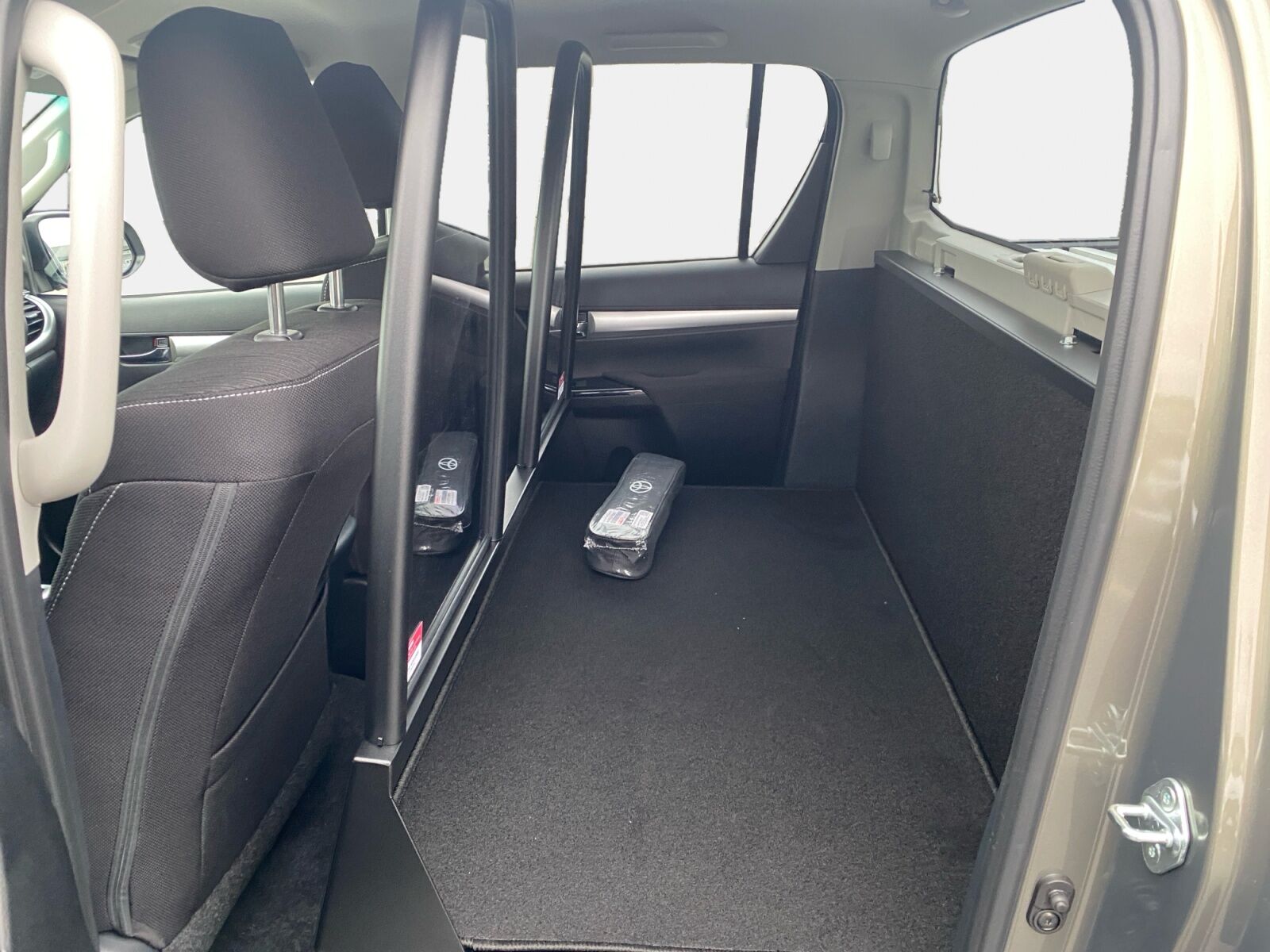 Billede af Toyota HiLux Dobb.Kab. 2,8 D-4D T3 AWD 204HK DobKab Aut.