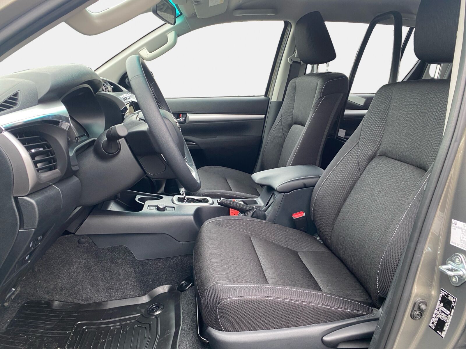 Billede af Toyota HiLux Dobb.Kab. 2,8 D-4D T3 AWD 204HK DobKab Aut.