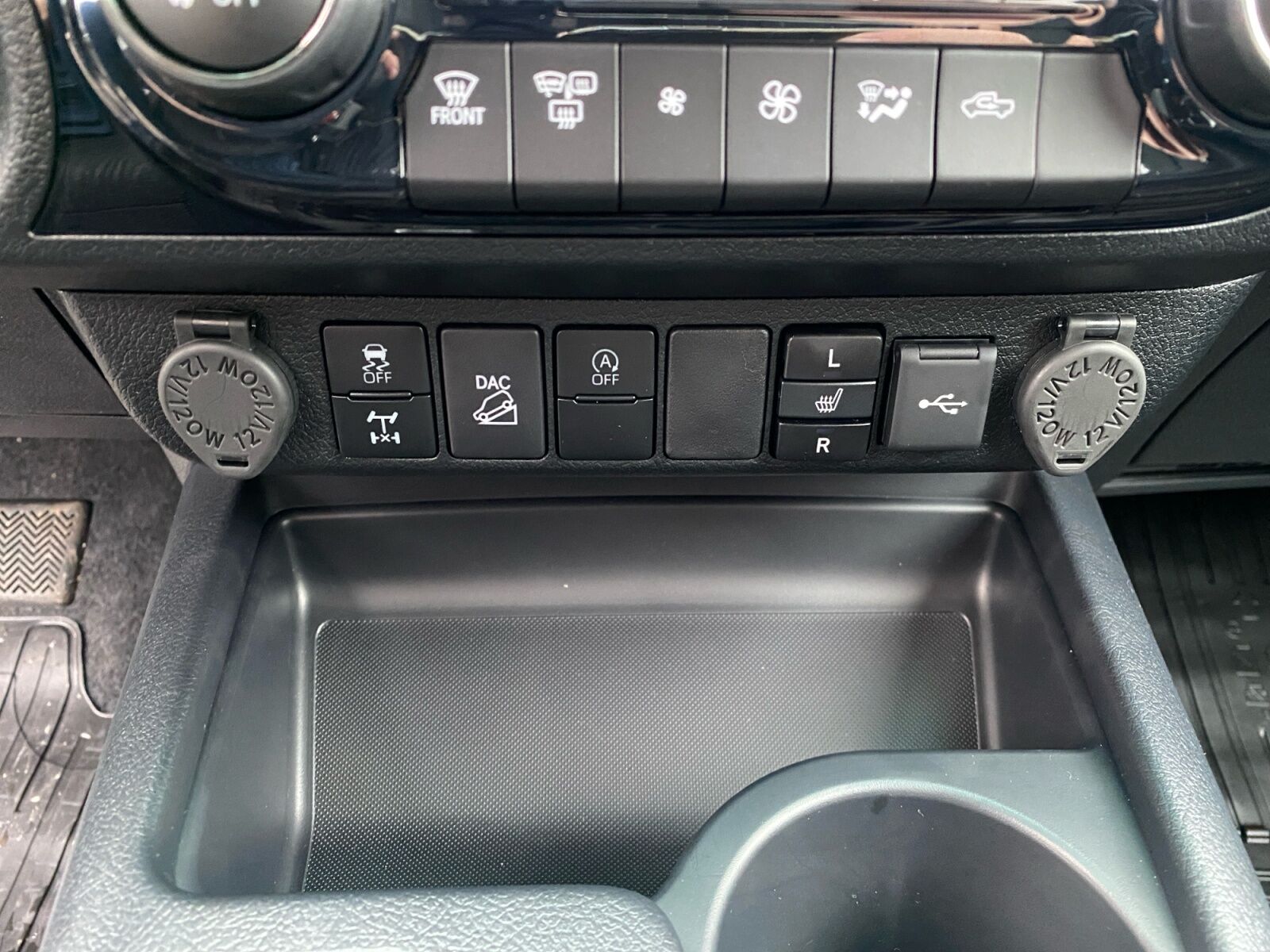 Billede af Toyota HiLux Dobb.Kab. 2,8 D-4D T3 AWD 204HK DobKab Aut.